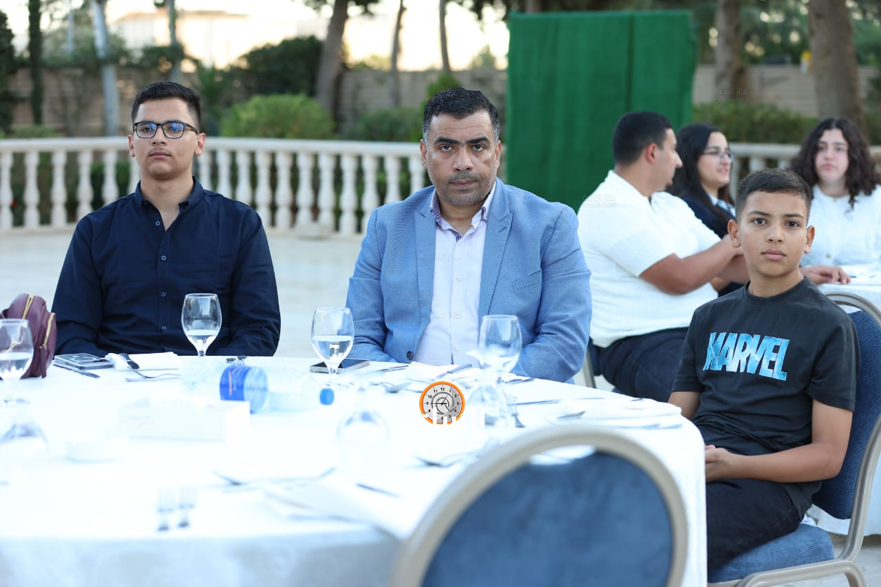 Madar Al-Saa Images 0.3646137098018273