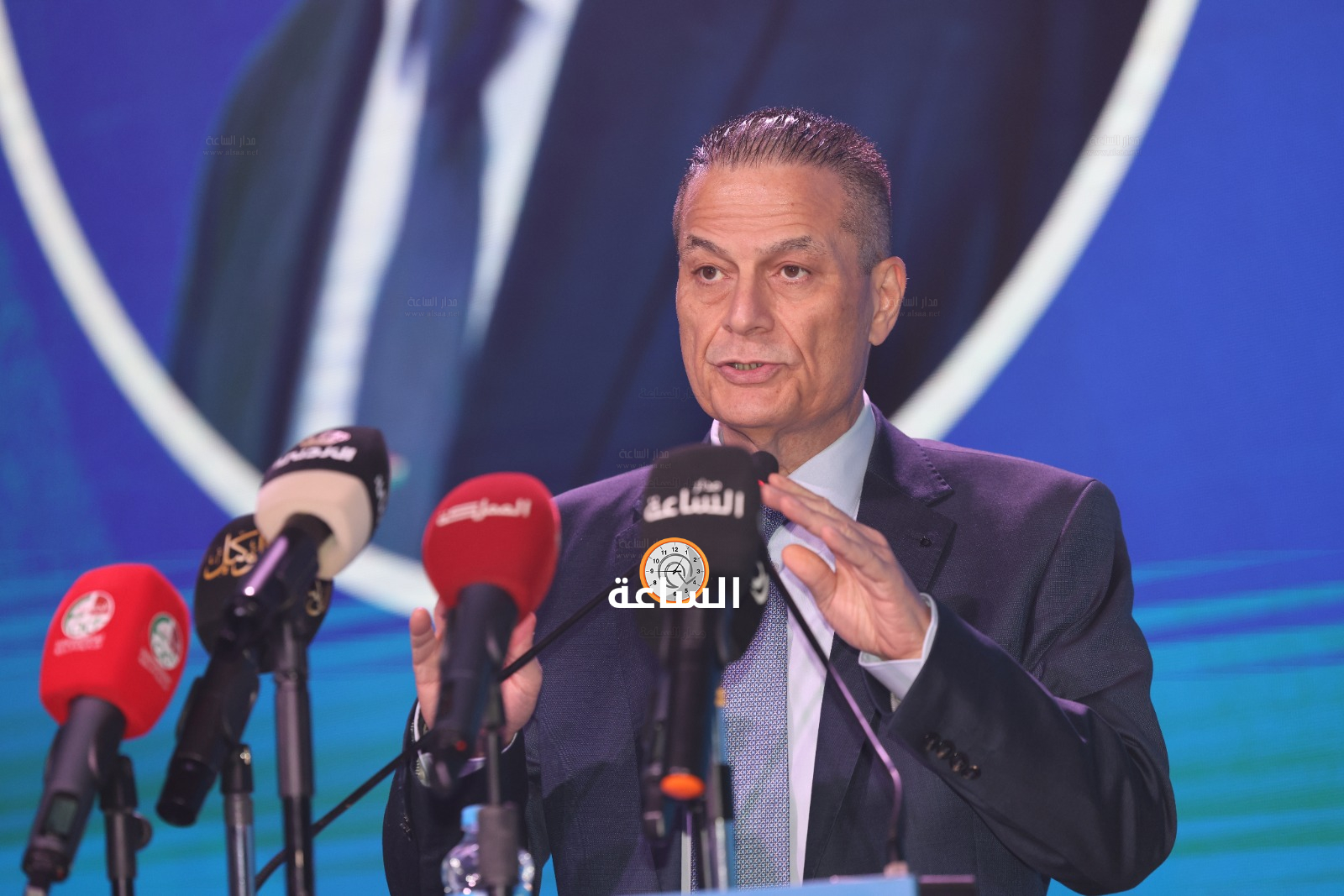 

محافظ البنك المركزي الأردني عادل شركس

