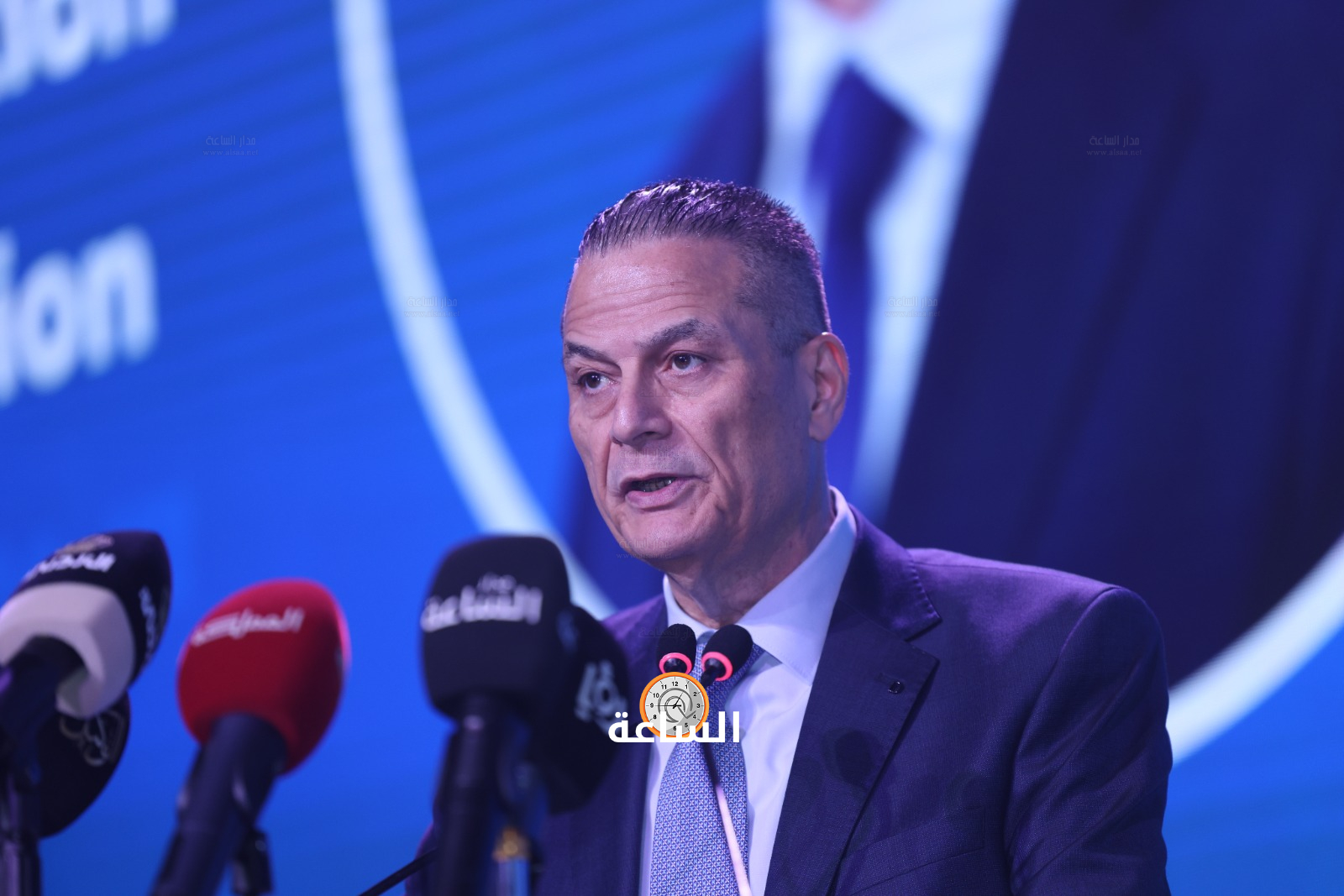 

محافظ البنك المركزي الأردني عادل شركس

