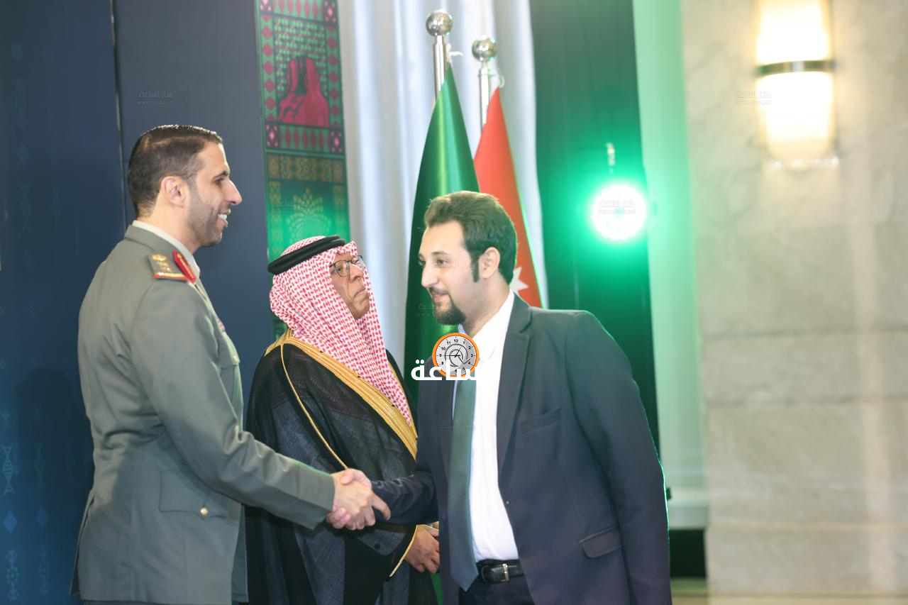 Madar Al-Saa Images 0.991985672671675