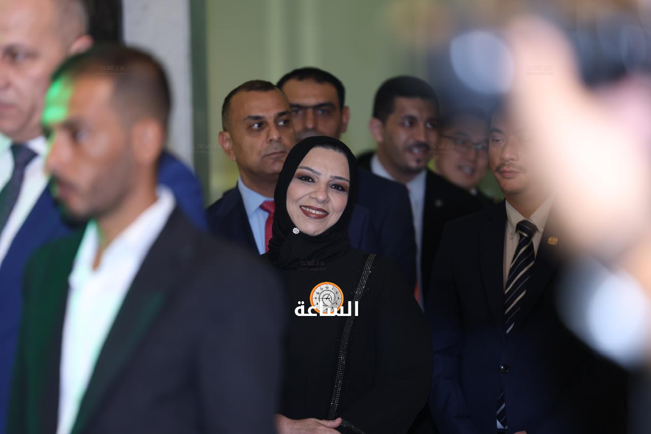 Madar Al-Saa Images 0.6490378215315374