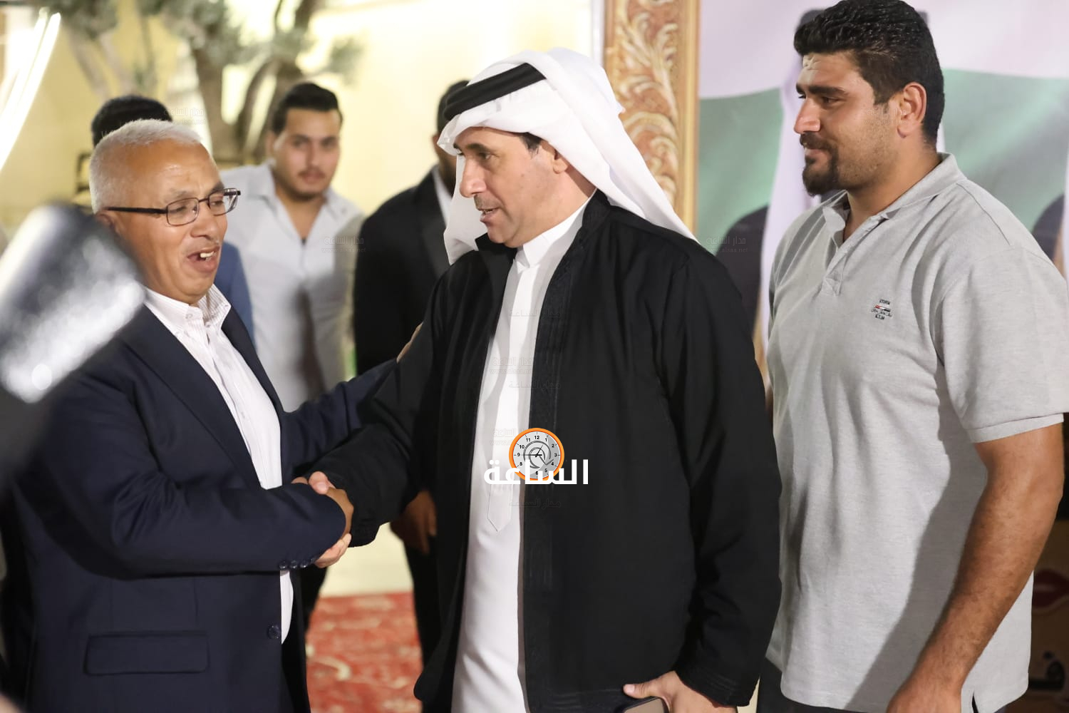 Madar Al-Saa Images 0.8032953436816135