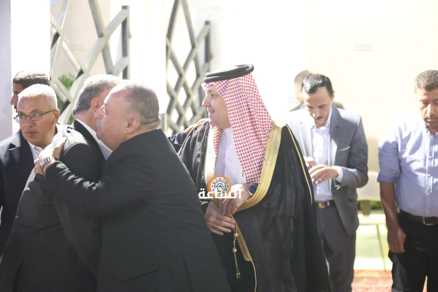 Madar Al-Saa Images 0.9050912188388411