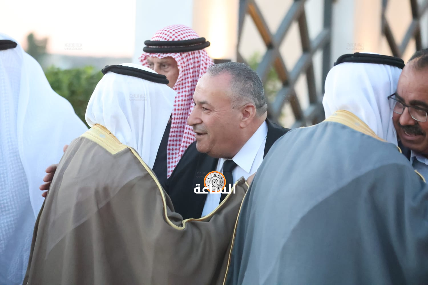 Madar Al-Saa Images 0.6428666608392485