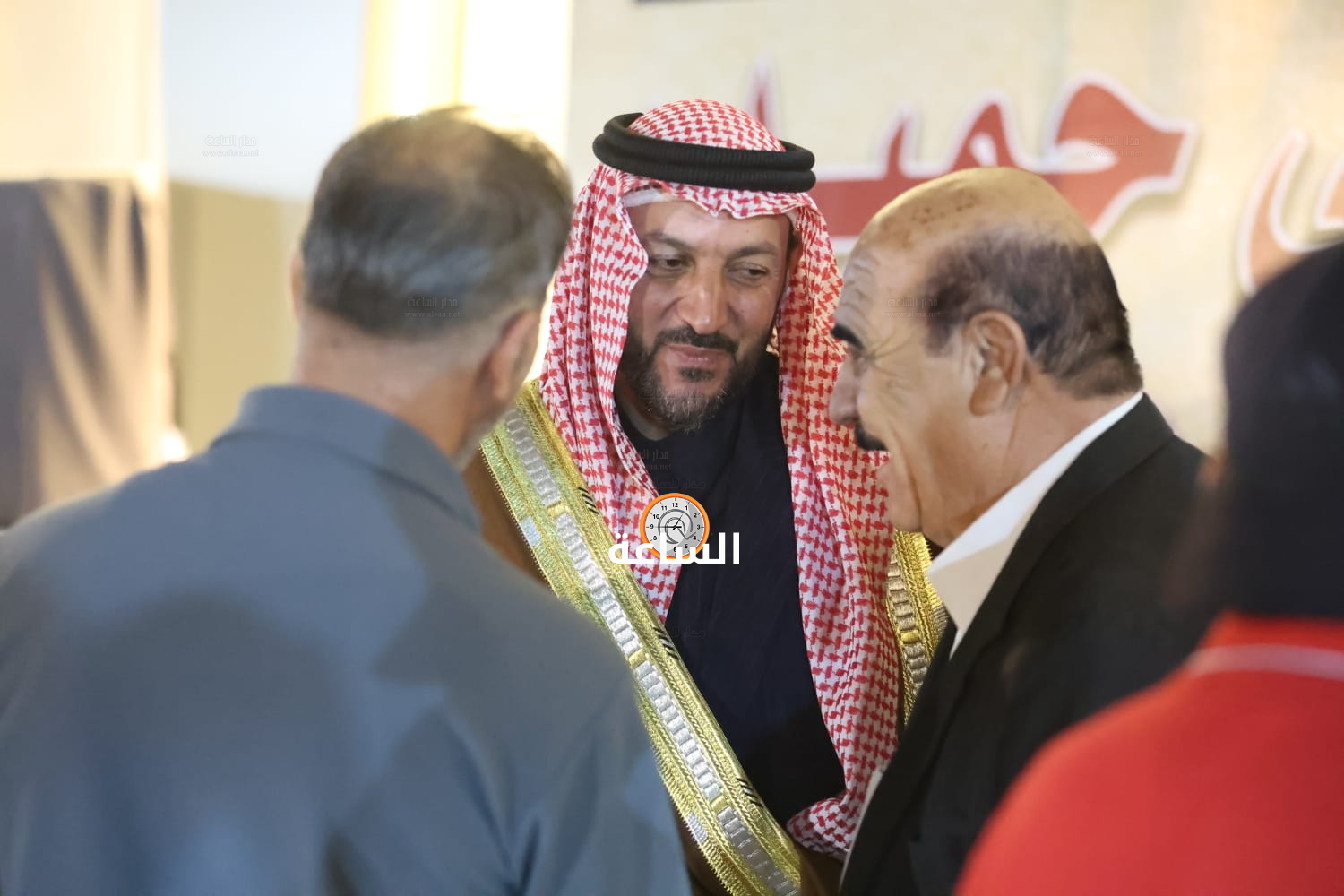 Madar Al-Saa Images 0.4012620642046486
