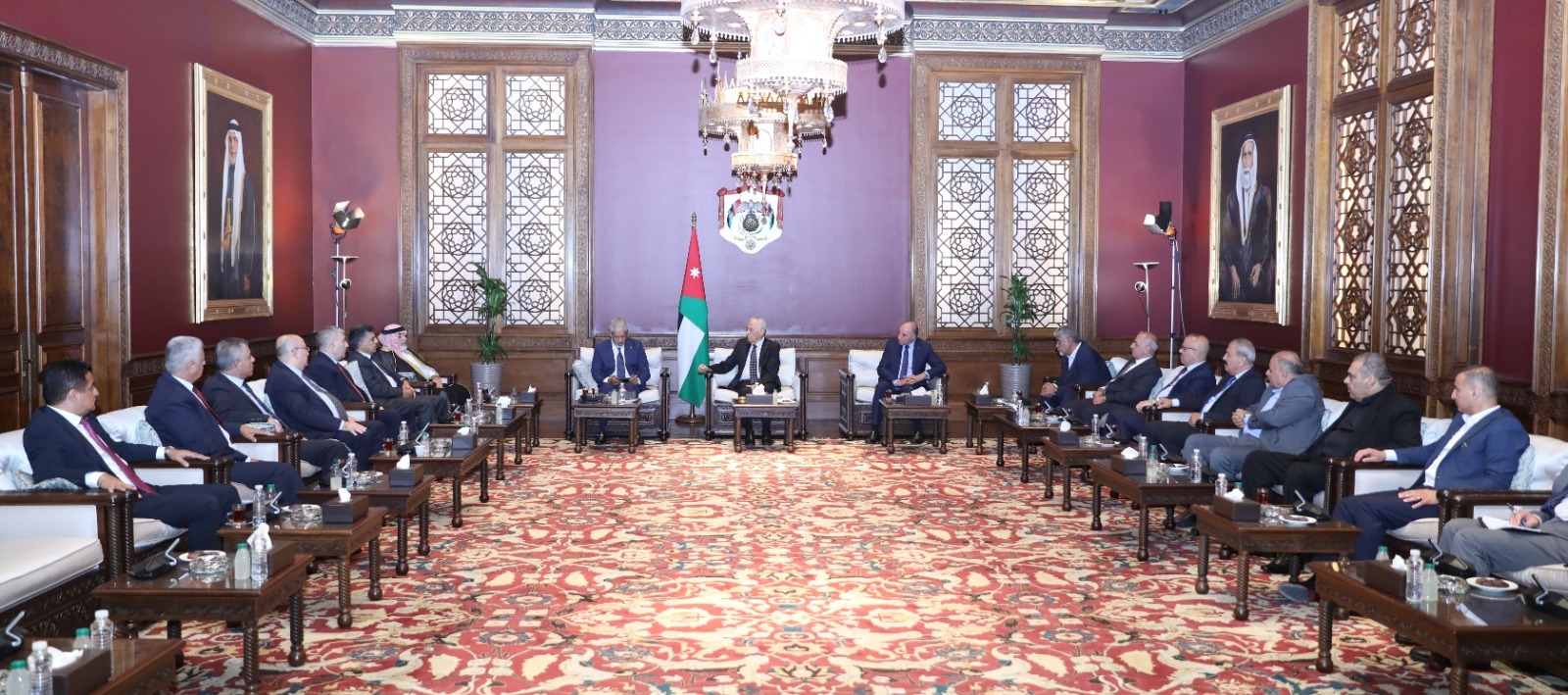 Madar Al-Saa Images 0.5409721018211504