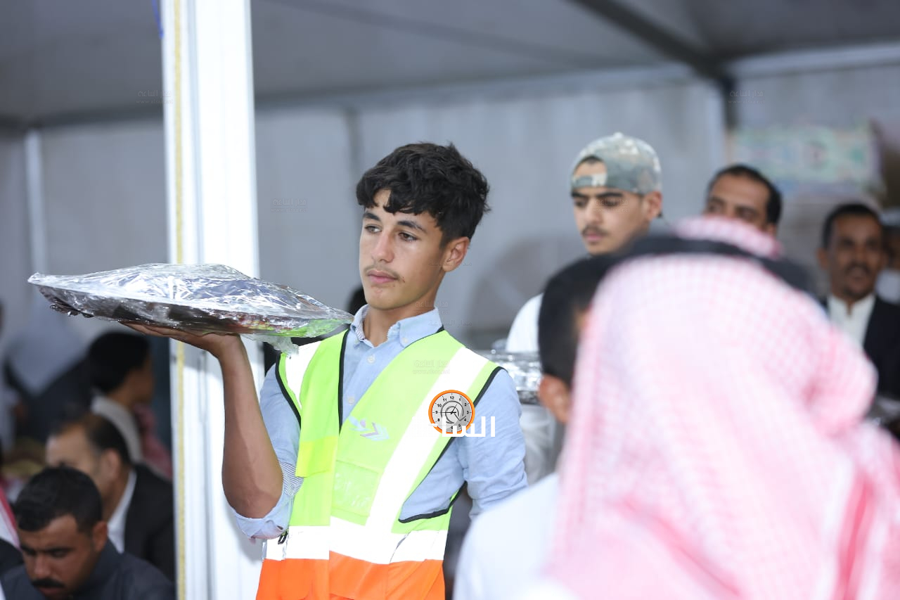 Madar Al-Saa Images 0.9608151393250053