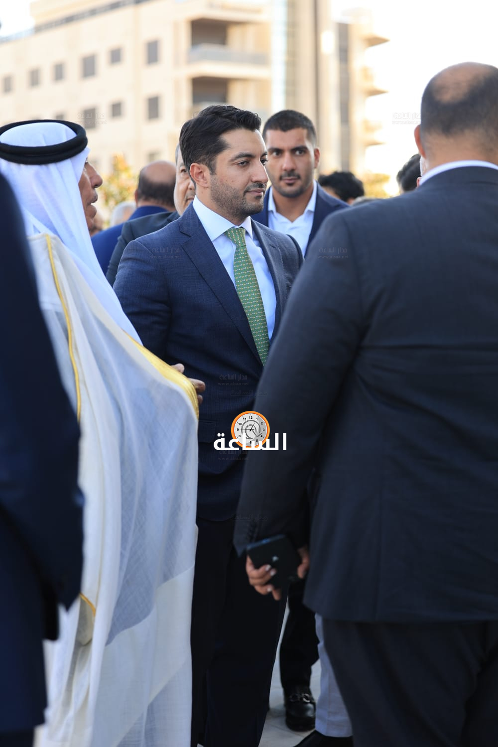 Madar Al-Saa Images 0.4135272346232114