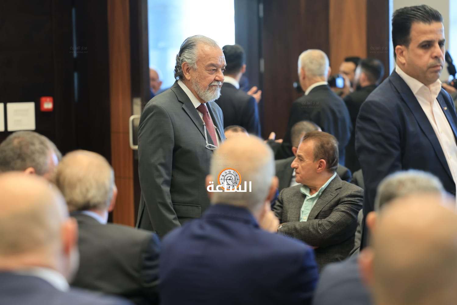 Madar Al-Saa Images 0.390188796390851