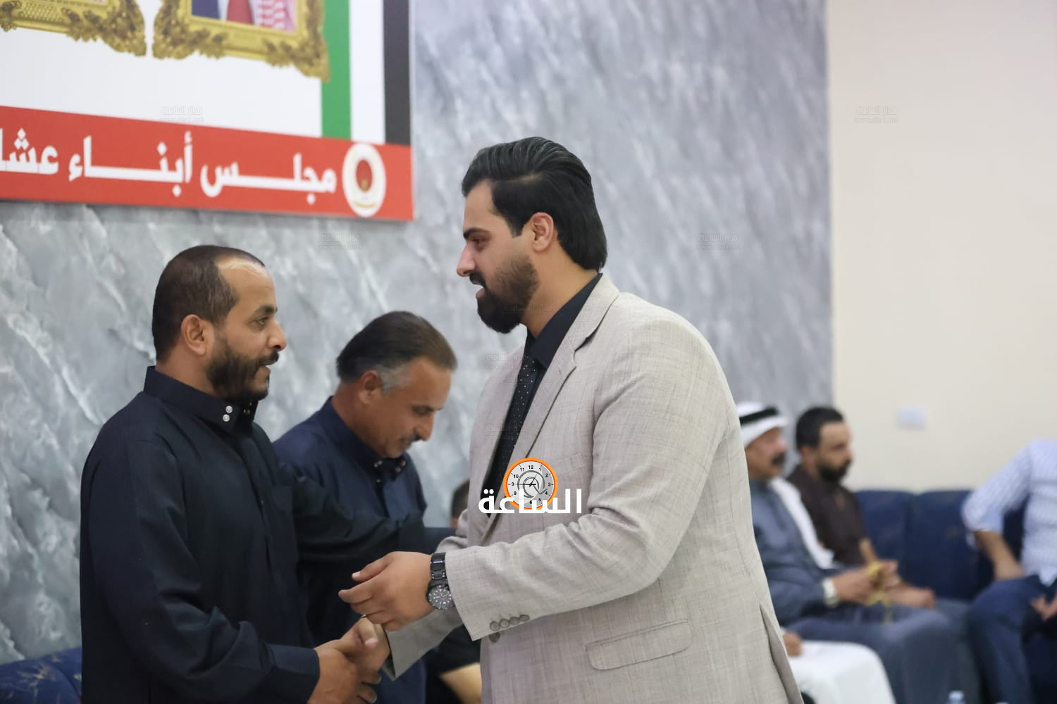 Madar Al-Saa Images 0.7227579276164009