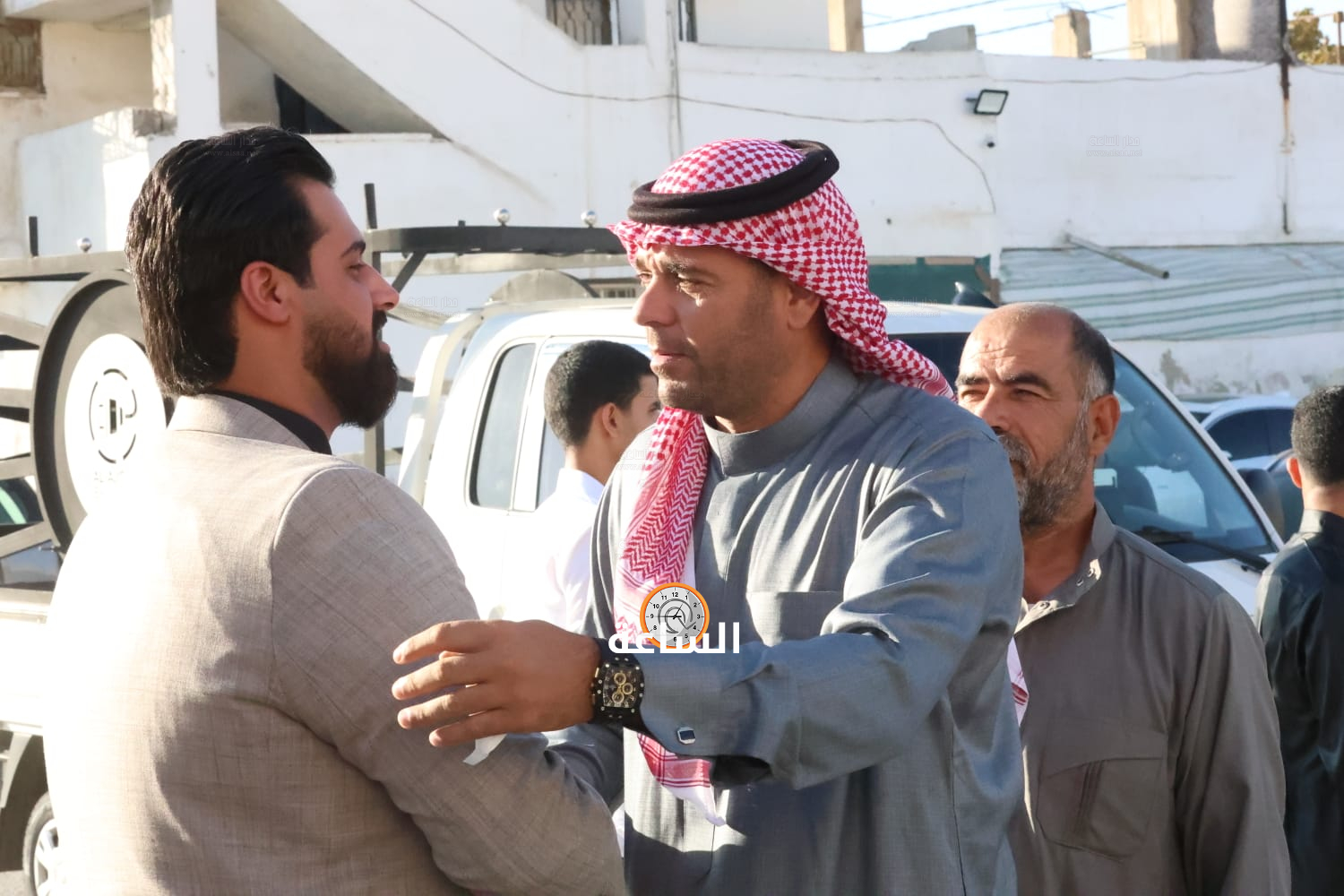 Madar Al-Saa Images 0.8707306416569766