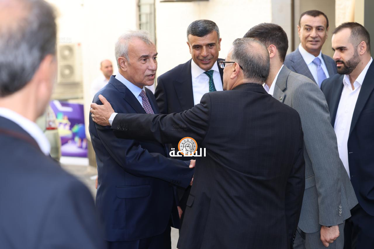 Madar Al-Saa Images 0.07949842645339145