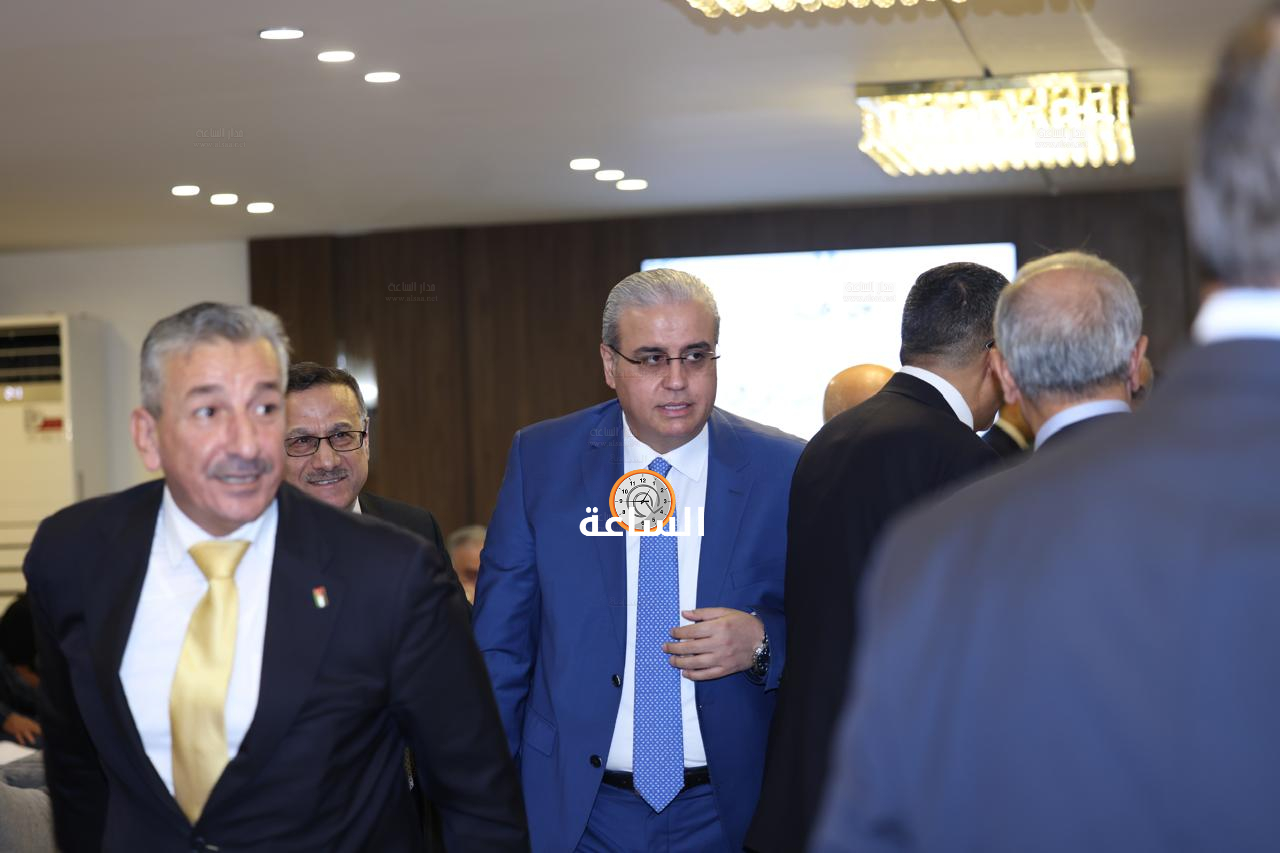 Madar Al-Saa Images 0.19196339144012853