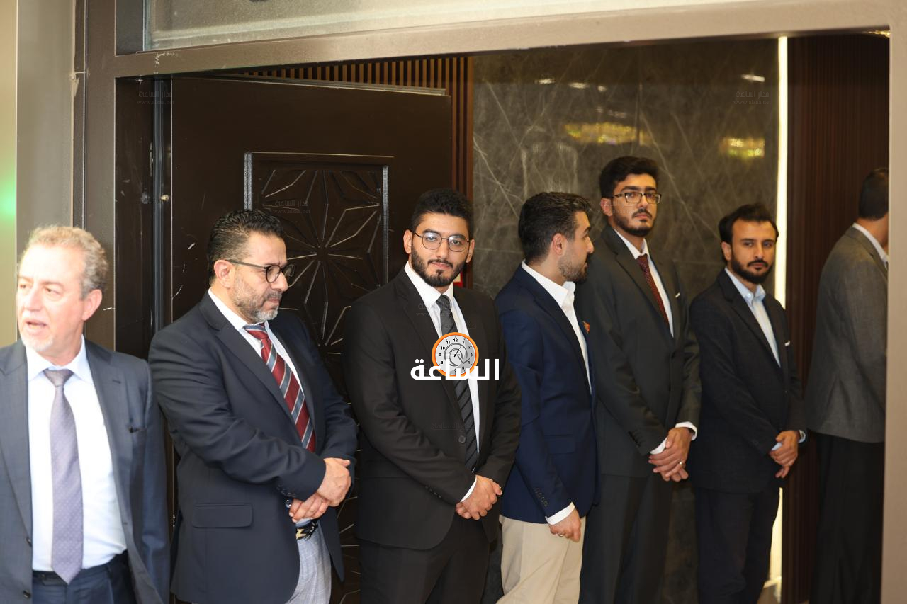 Madar Al-Saa Images 0.347906365258257