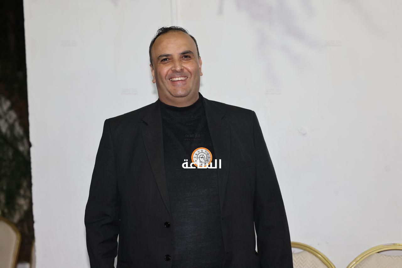 Madar Al-Saa Images 0.8900961880493496