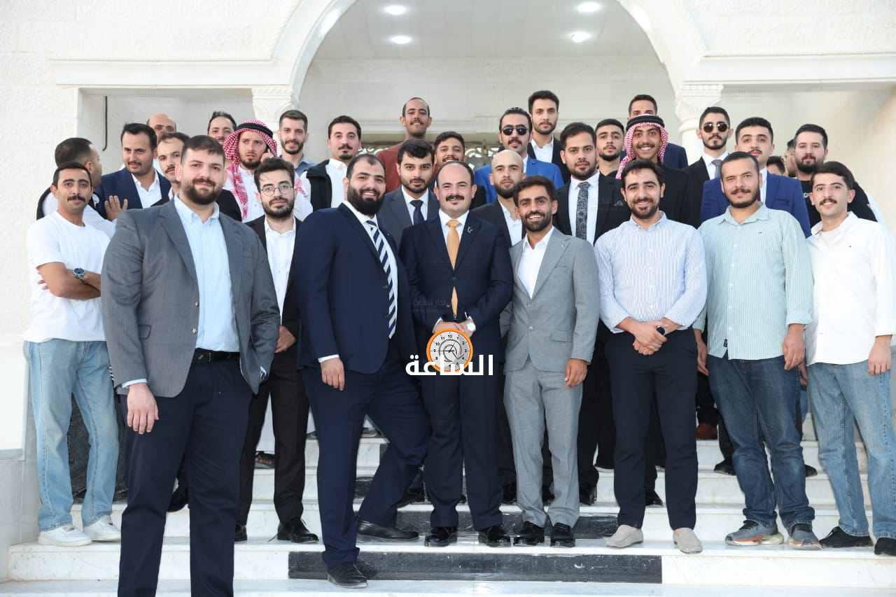 Madar Al-Saa Images 0.195139359467274