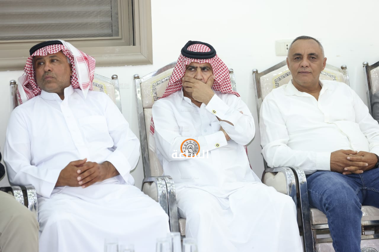 Madar Al-Saa Images 0.13416509135587462