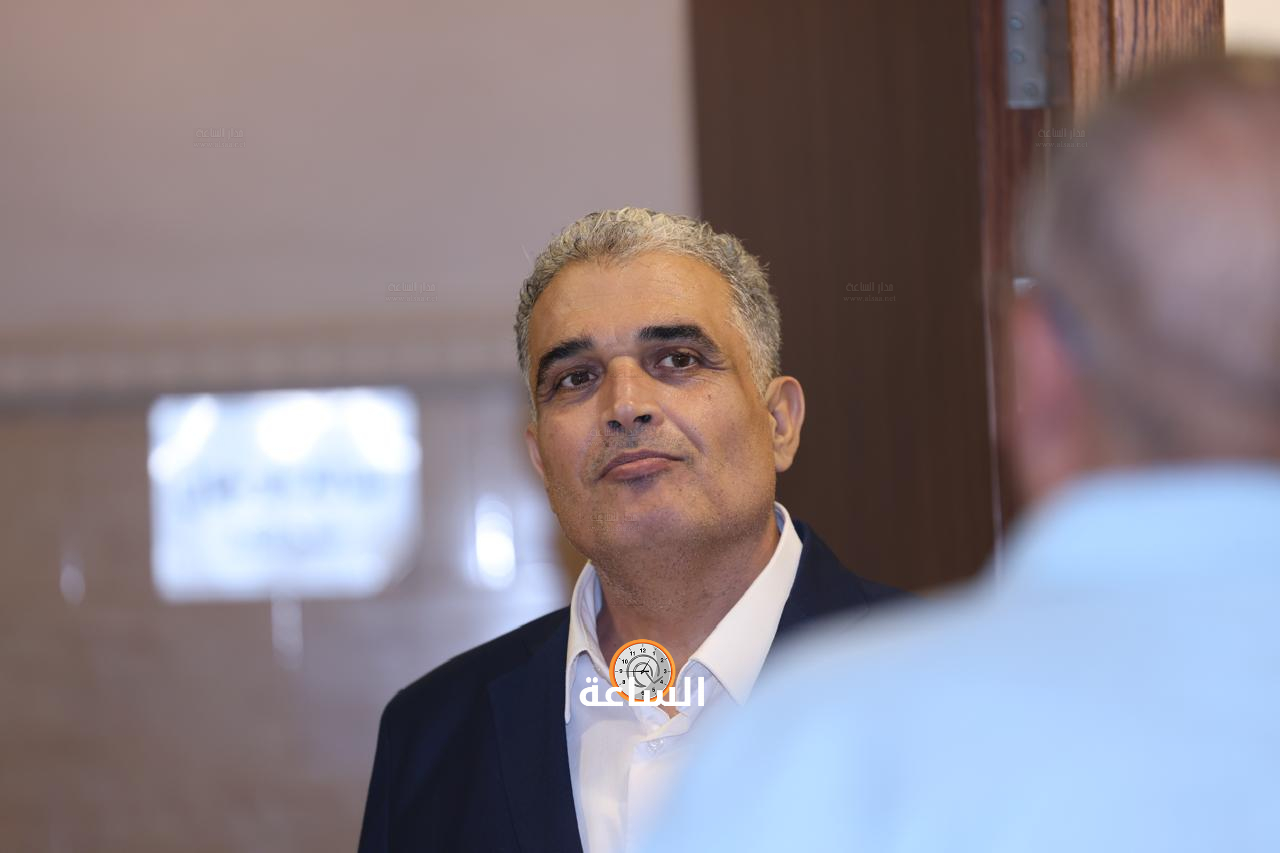 Madar Al-Saa Images 0.6020022545287225