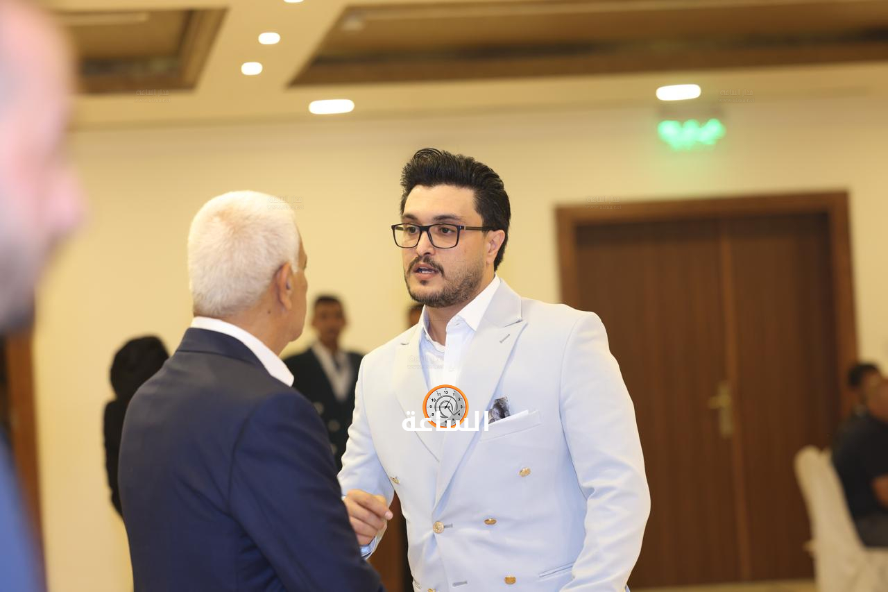 Madar Al-Saa Images 0.24274782923676175