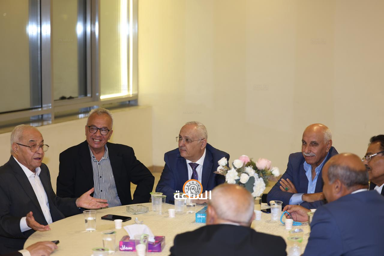 Madar Al-Saa Images 0.850551587693636