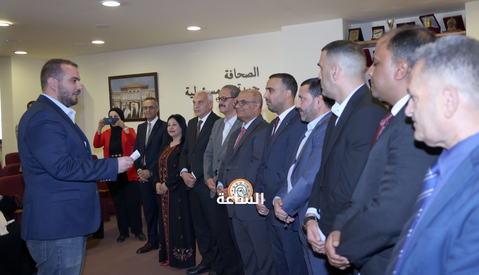 Madar Al-Saa Images 0.14119007432490527