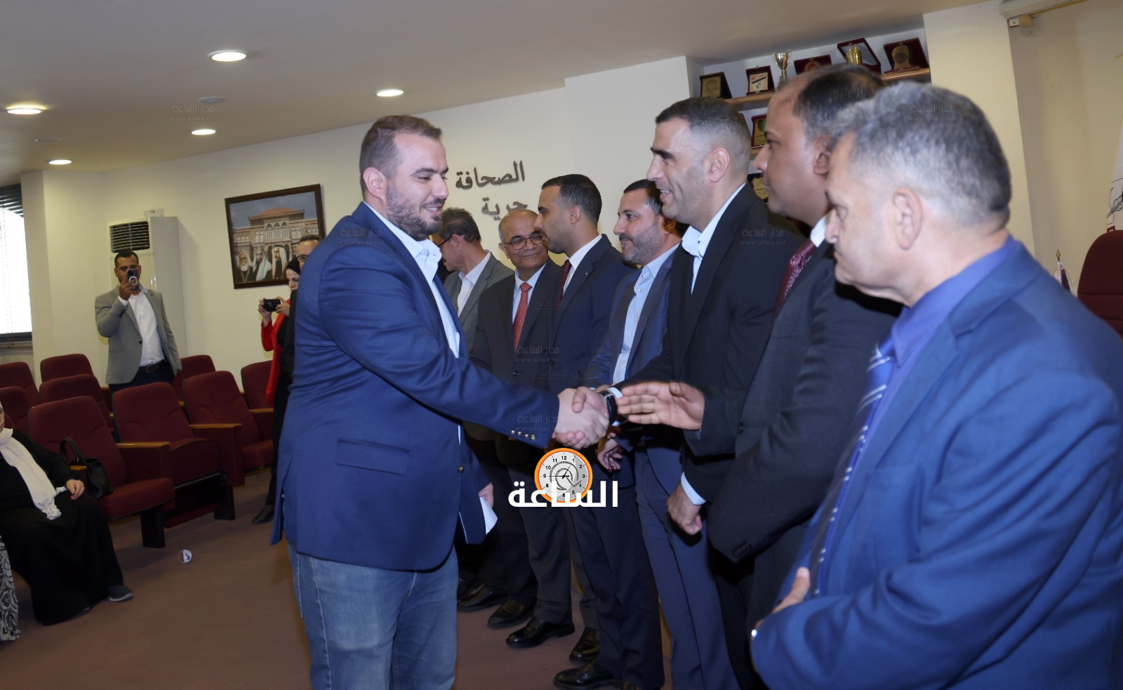 Madar Al-Saa Images 0.7000395389488745