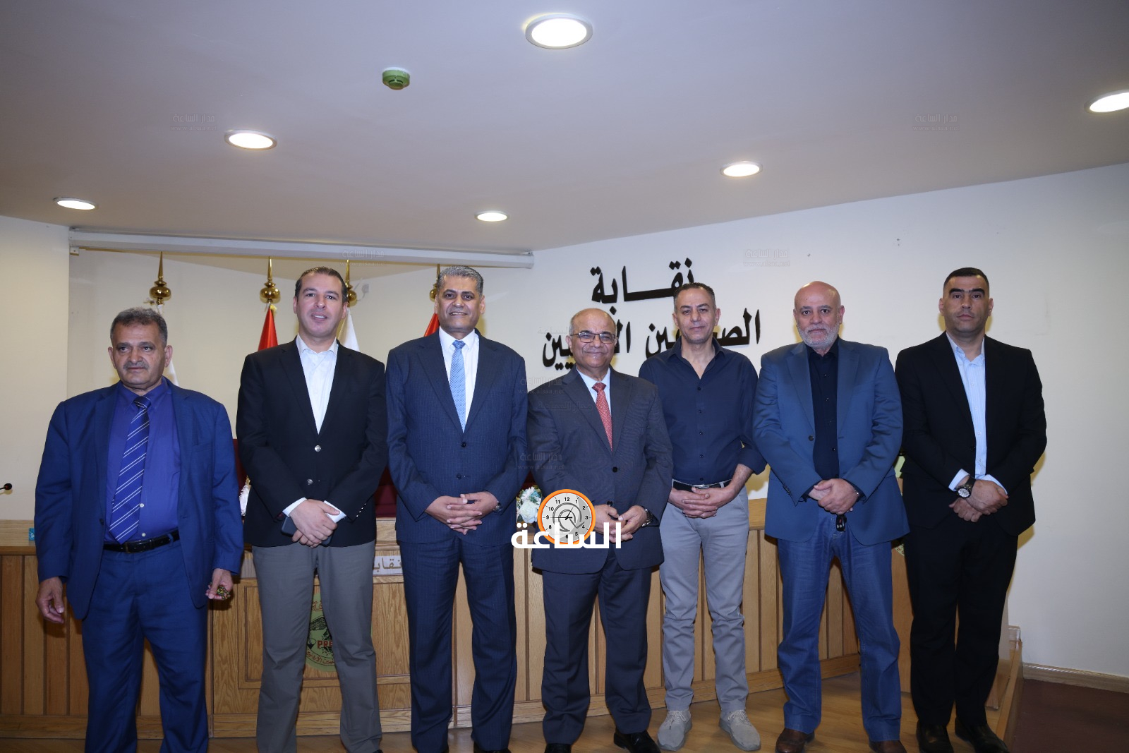 Madar Al-Saa Images 0.4316431720694126