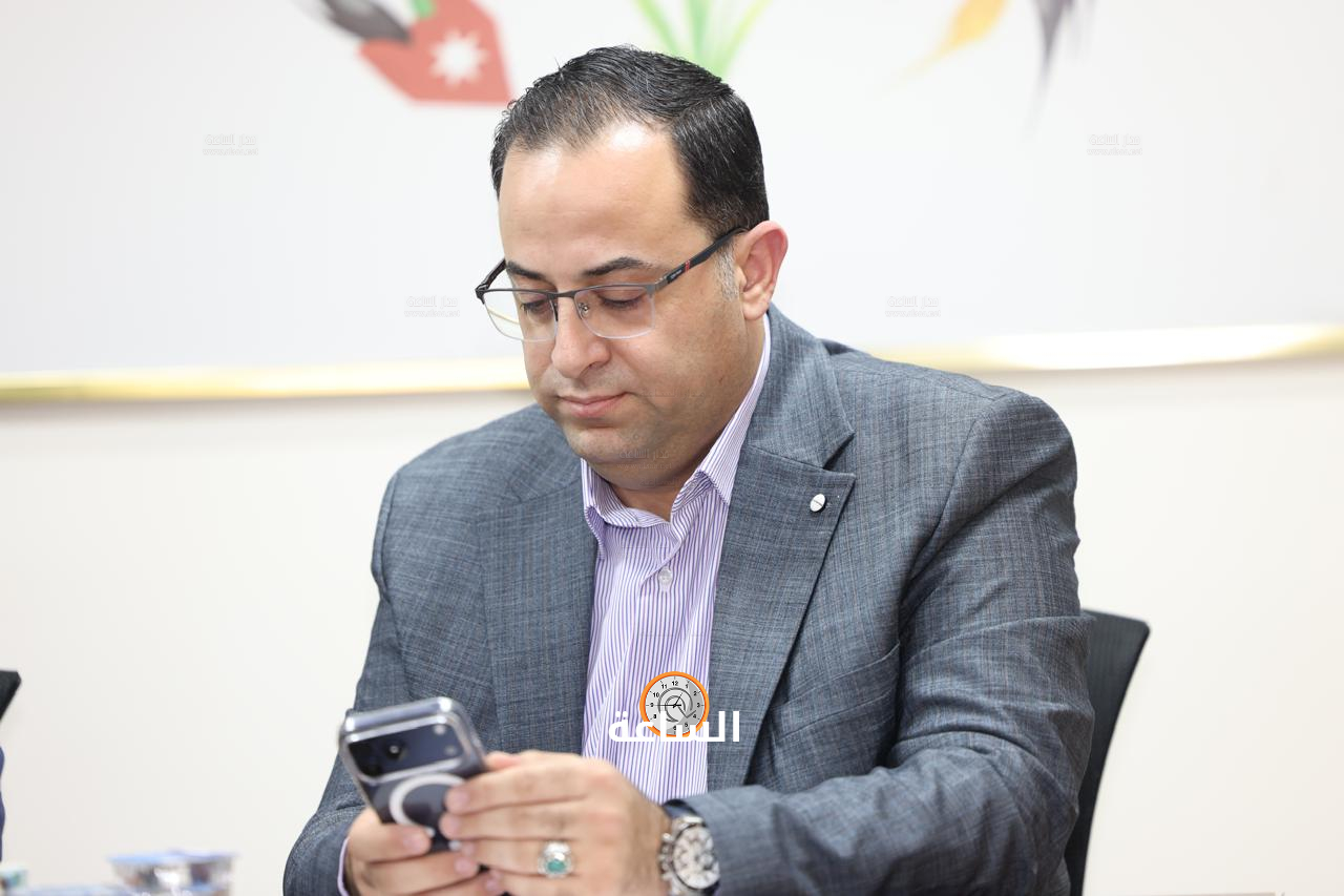 Madar Al-Saa Images 0.10313798202452207