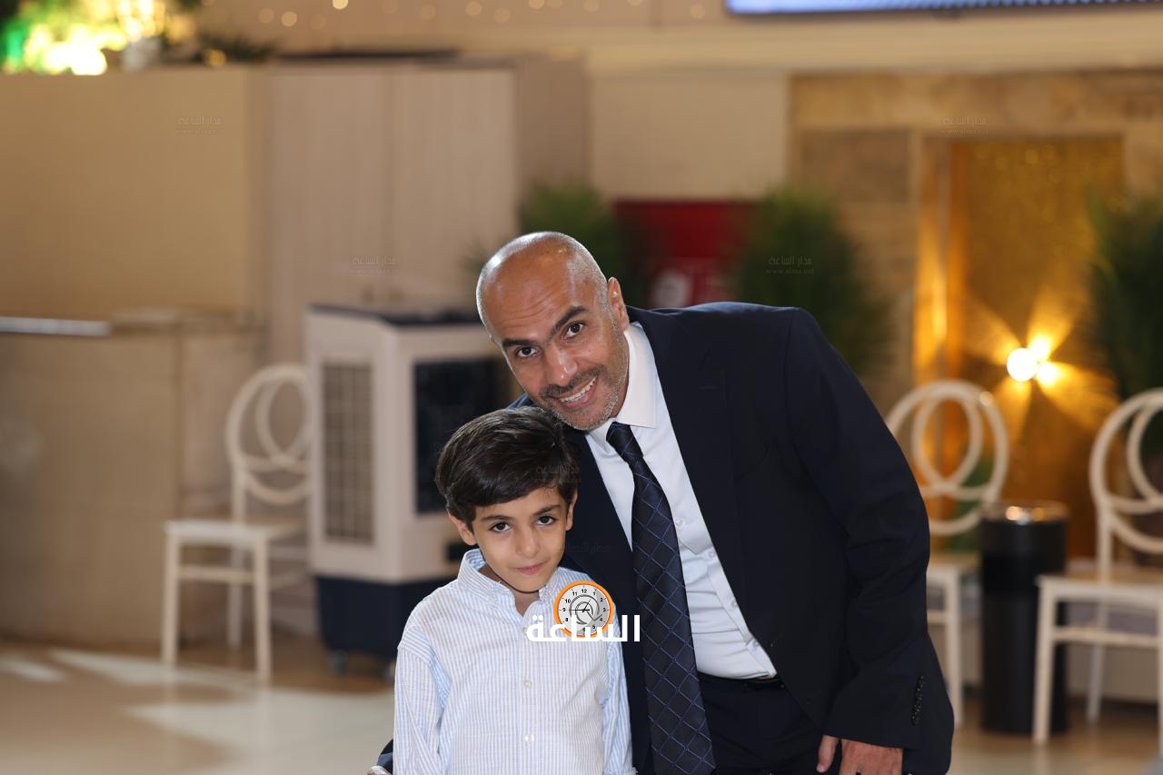 Madar Al-Saa Images 0.03462995368023358