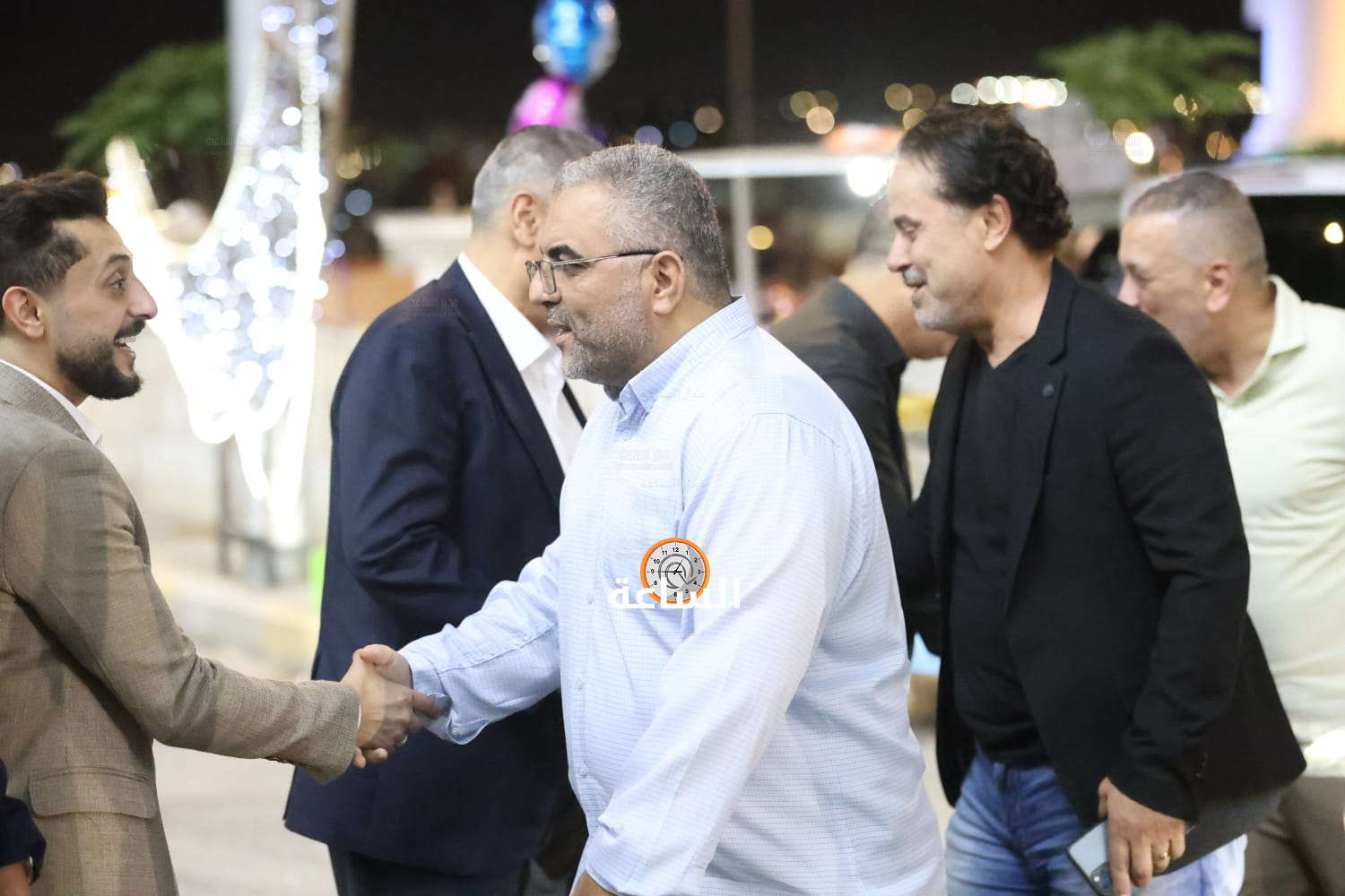 Madar Al-Saa Images 0.3855359621640393