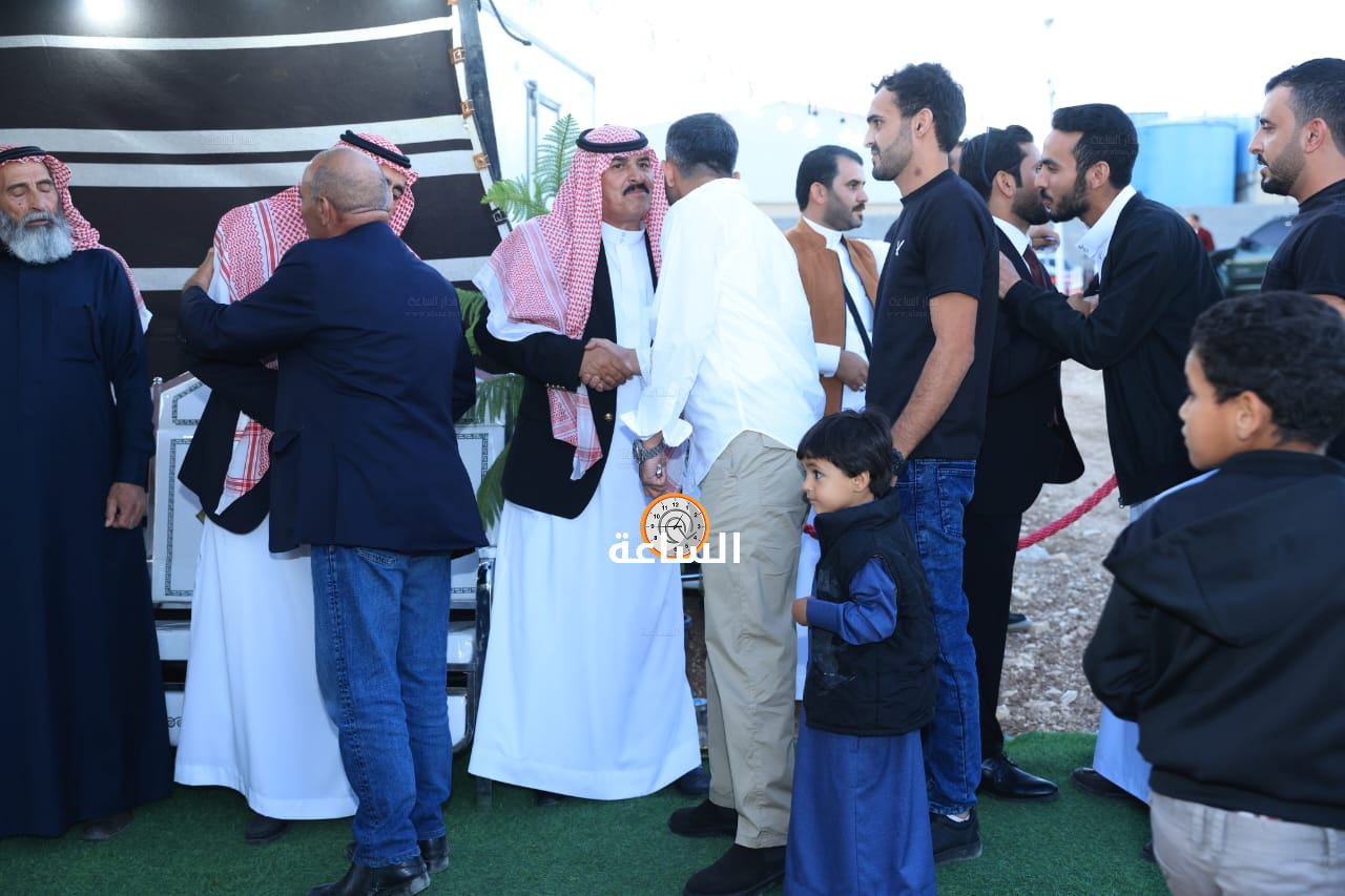 Madar Al-Saa Images 0.8081730330175