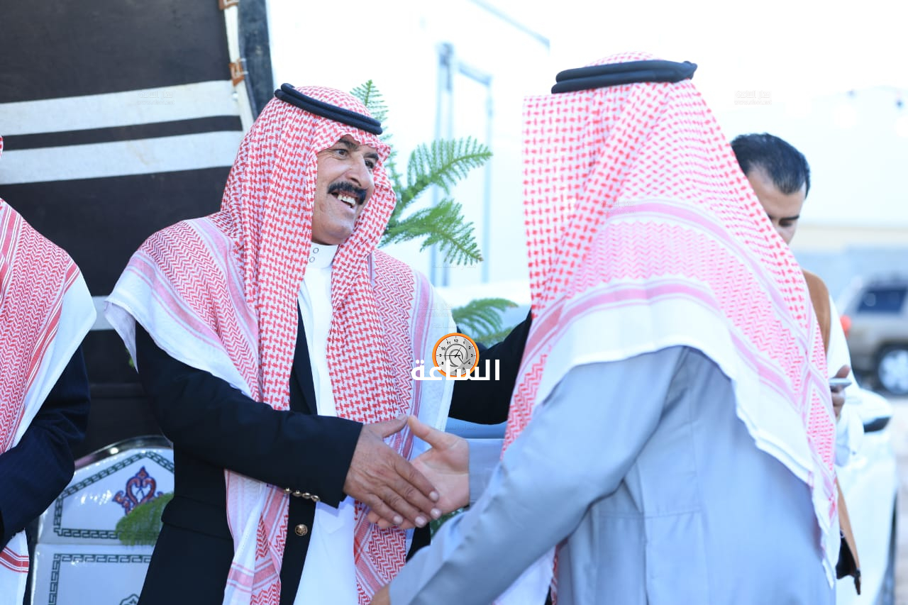 Madar Al-Saa Images 0.44686191655816543