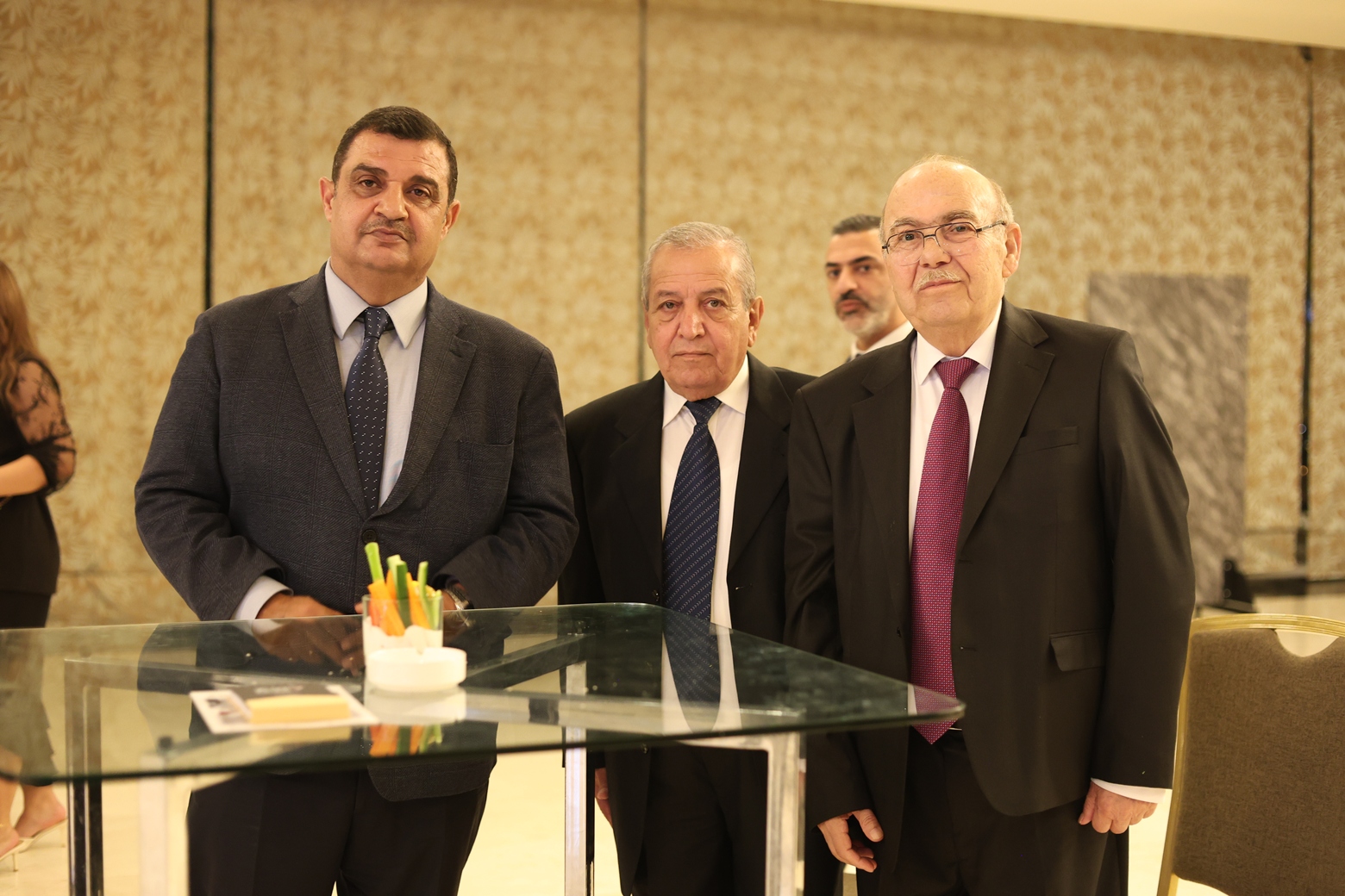 Madar Al-Saa Images 0.5454069030486796