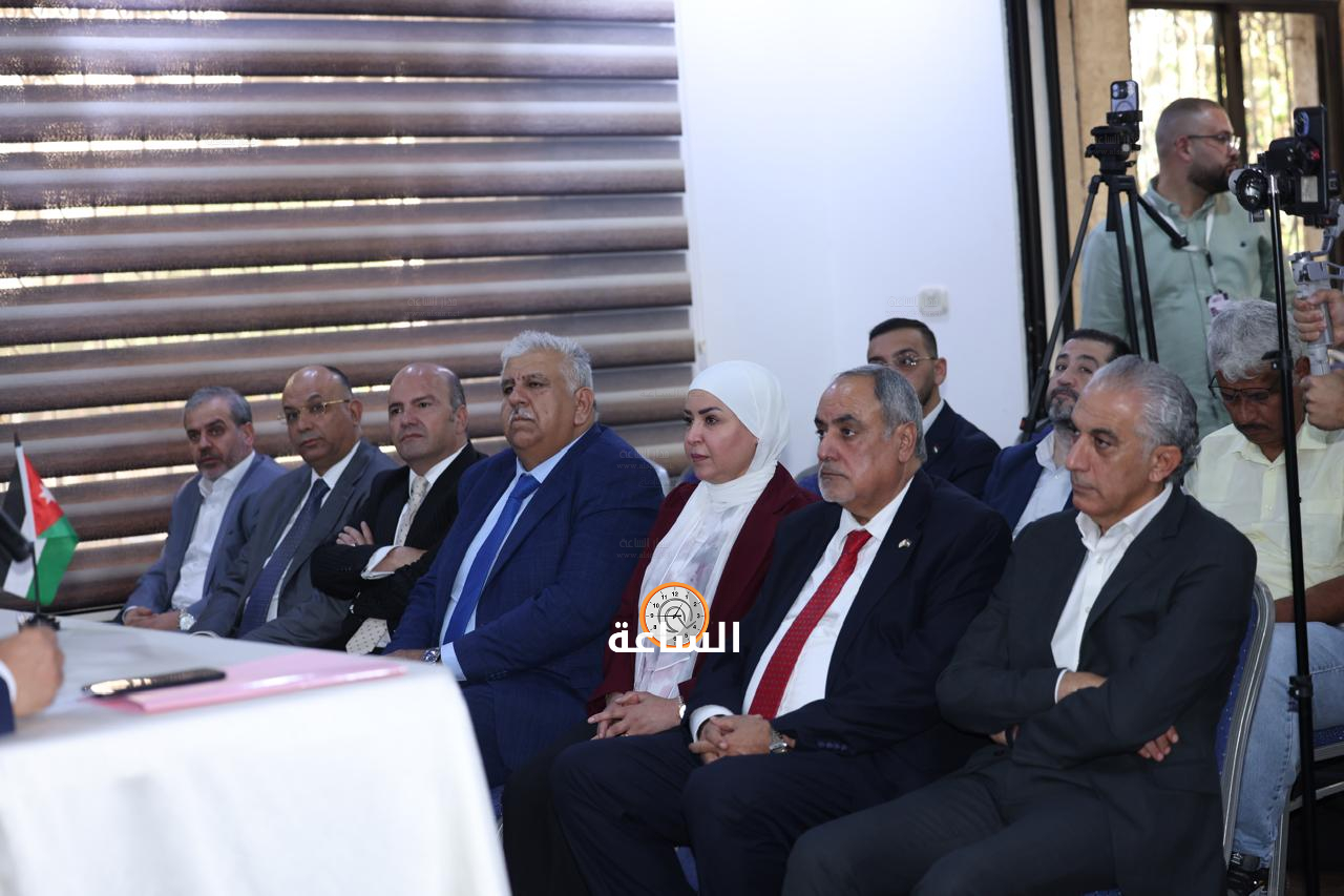 Madar Al-Saa Images 0.5015742606344484