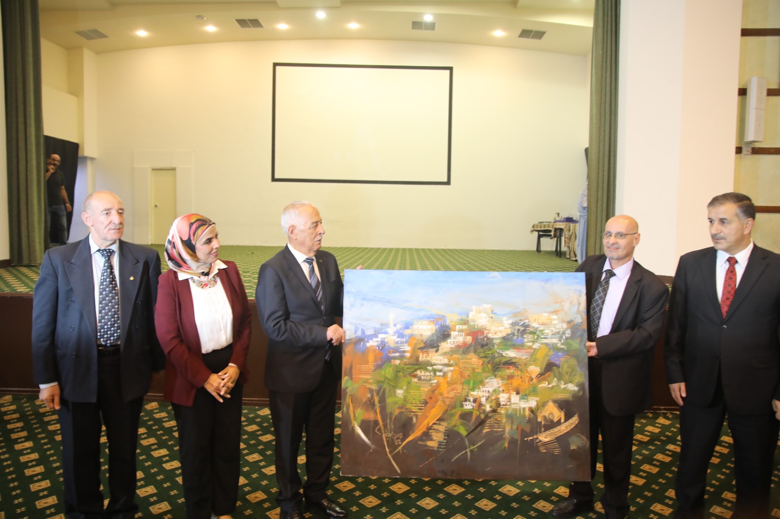 Madar Al-Saa Images 0.45900134704190265