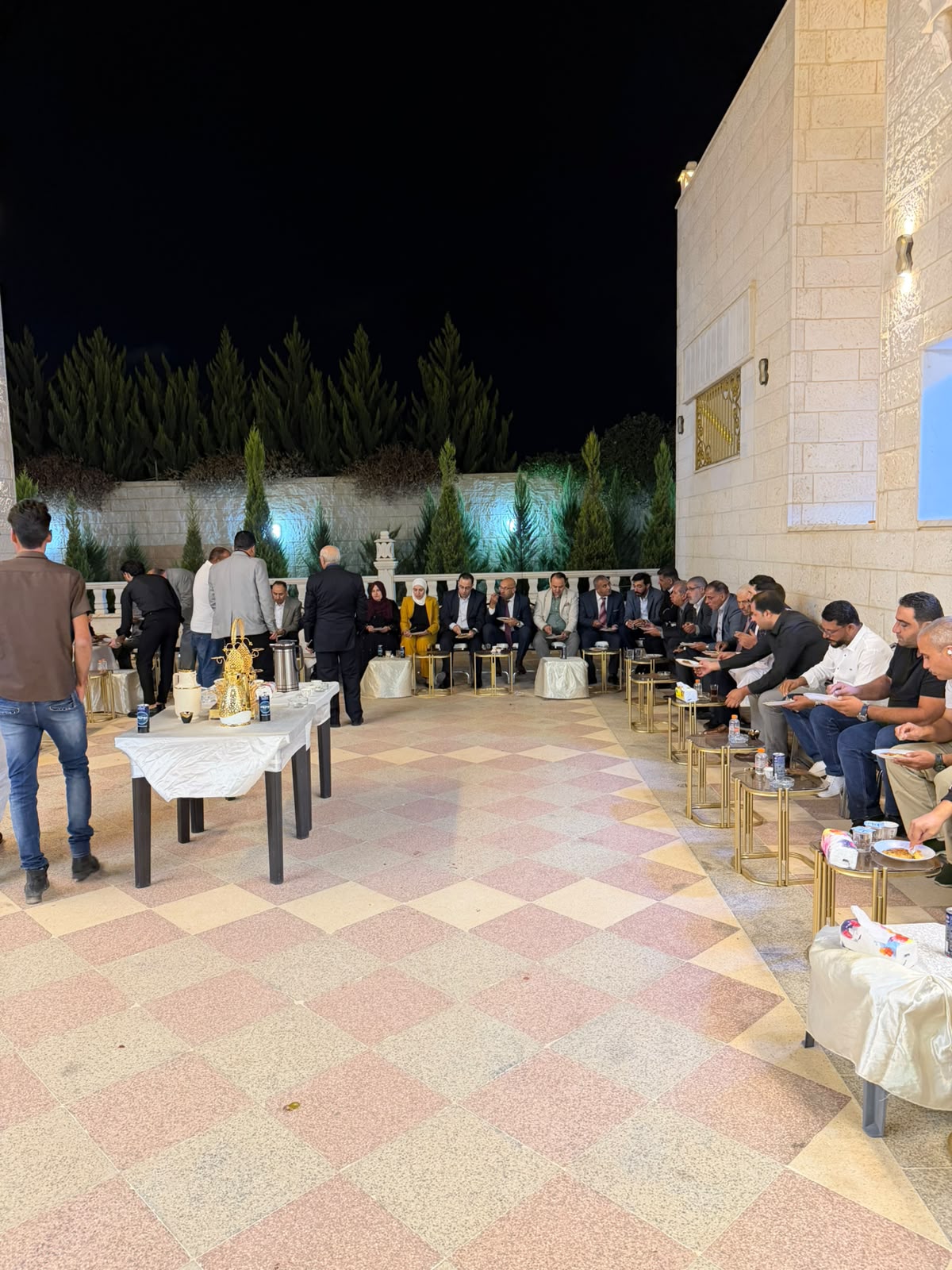 Madar Al-Saa Images 0.23881112148835504