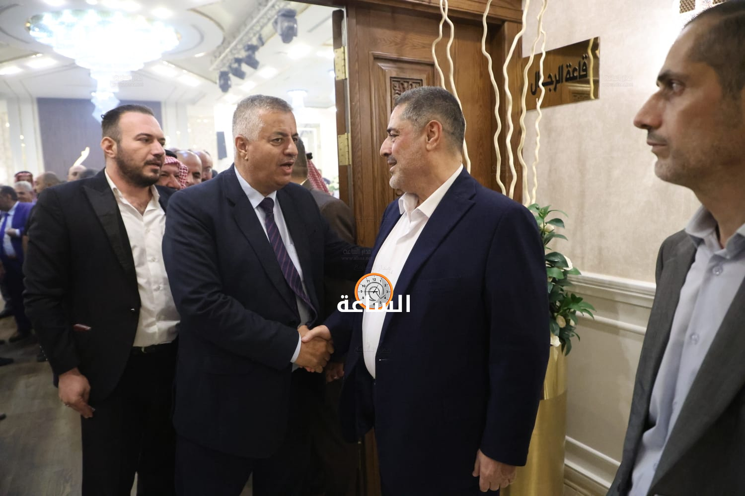 Madar Al-Saa Images 0.7390456114541298