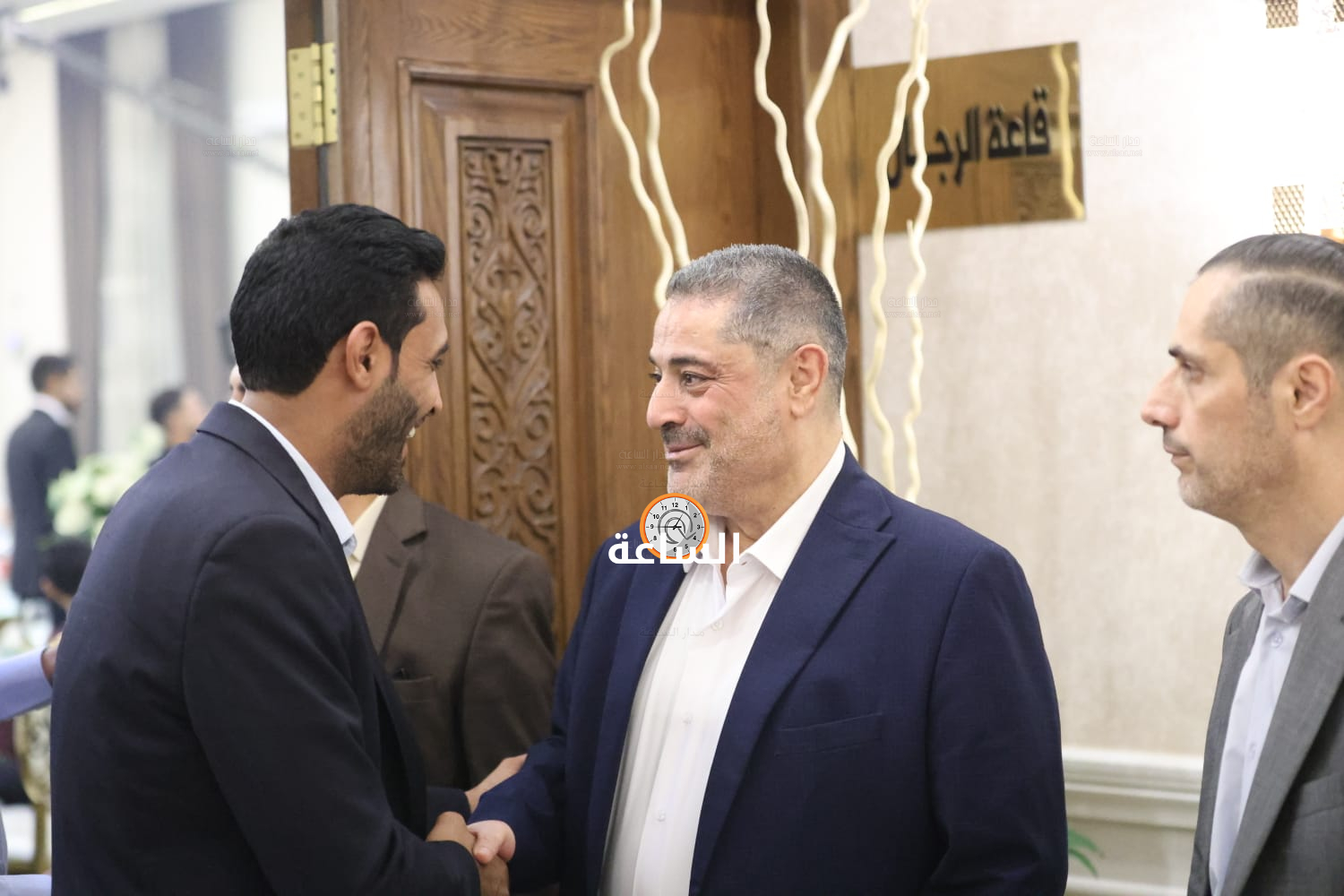 Madar Al-Saa Images 0.8748894351169788