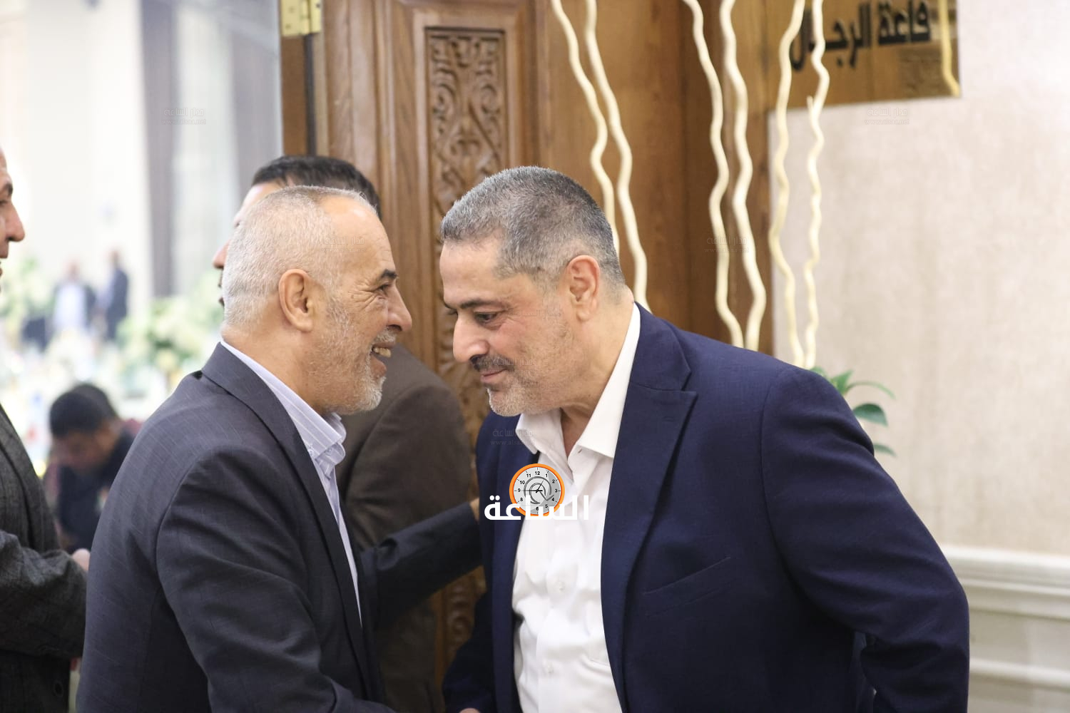 Madar Al-Saa Images 0.5088505229145687