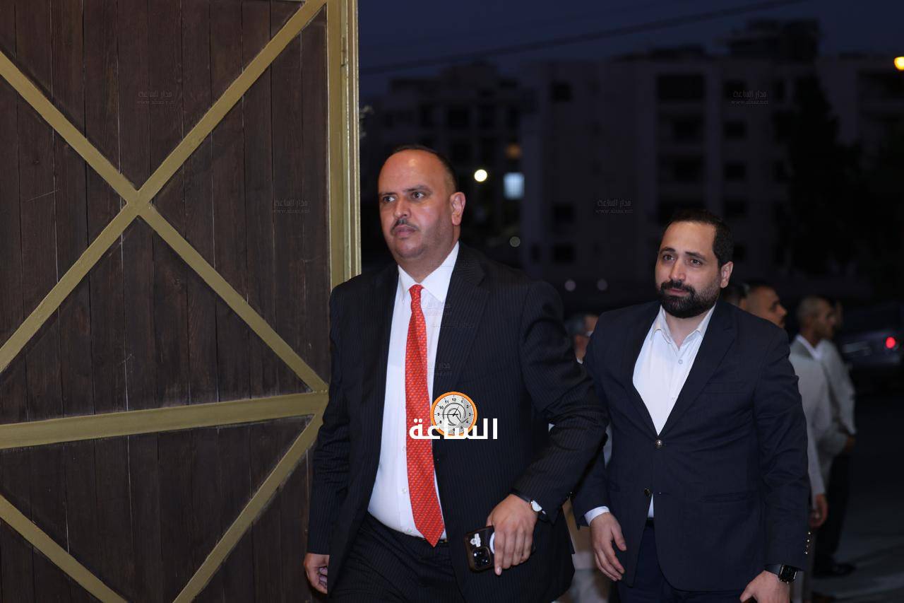 Madar Al-Saa Images 0.49133508427606154