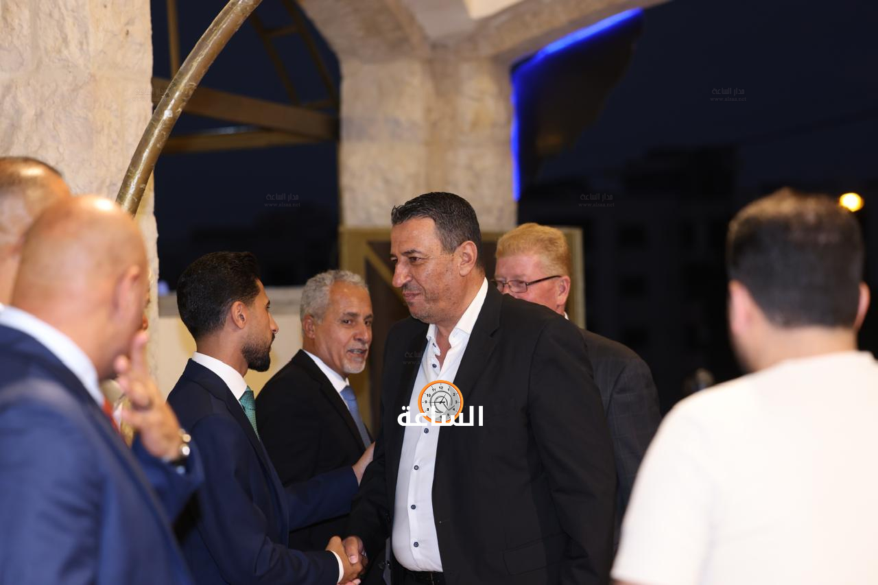 Madar Al-Saa Images 0.5143461070306478