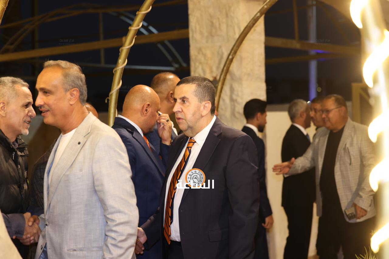 Madar Al-Saa Images 0.2661482981671415