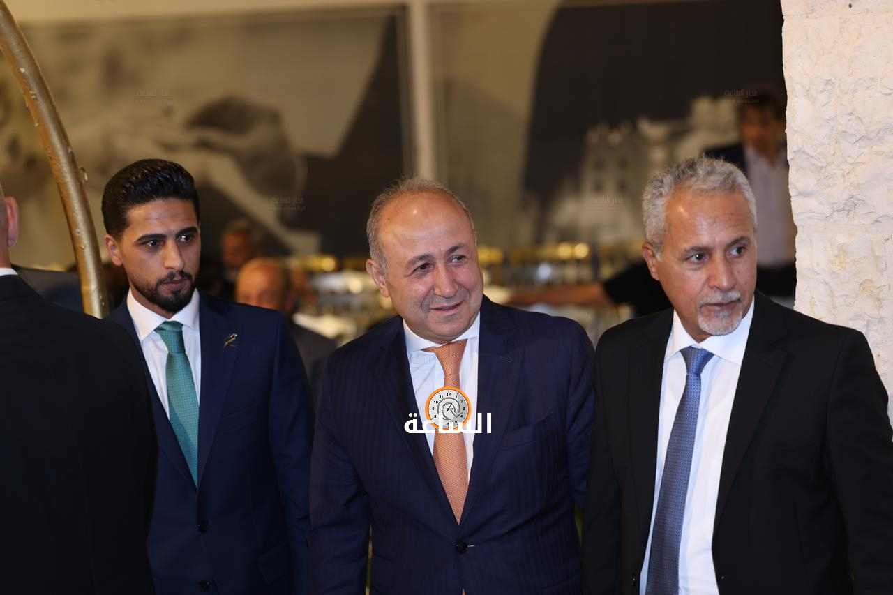 Madar Al-Saa Images 0.18679658582095704