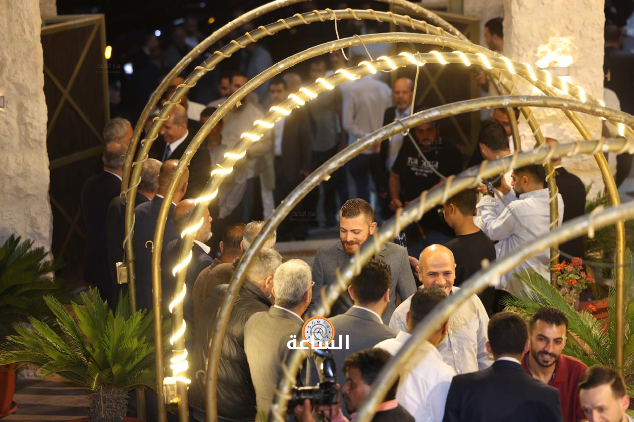 Madar Al-Saa Images 0.7432004672336628