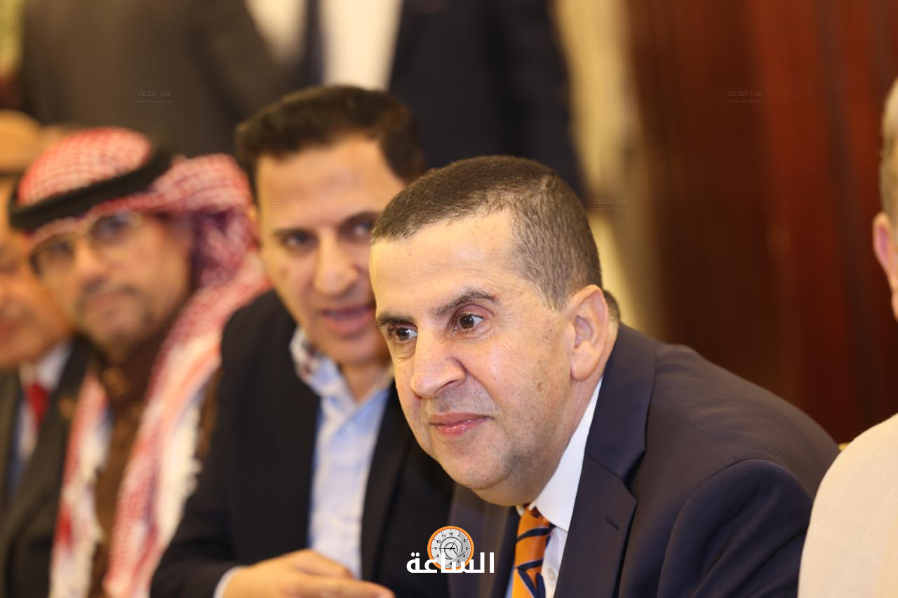 Madar Al-Saa Images 0.506727430489692