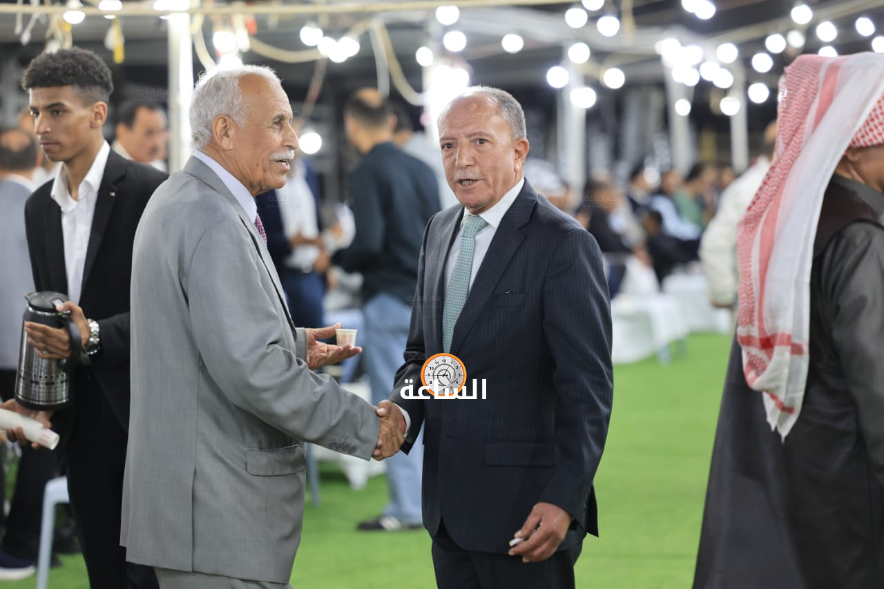 Madar Al-Saa Images 0.22145673318462855