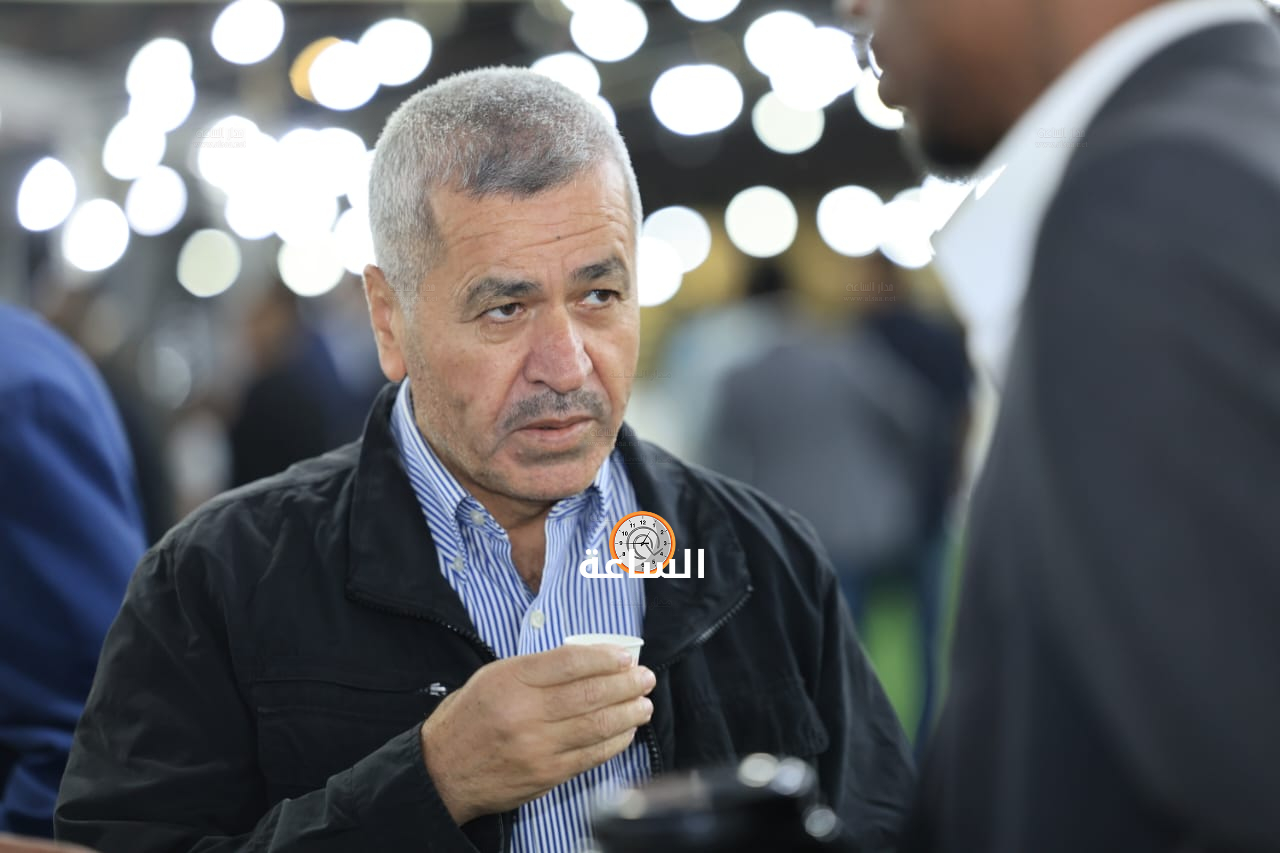Madar Al-Saa Images 0.17296228742014175