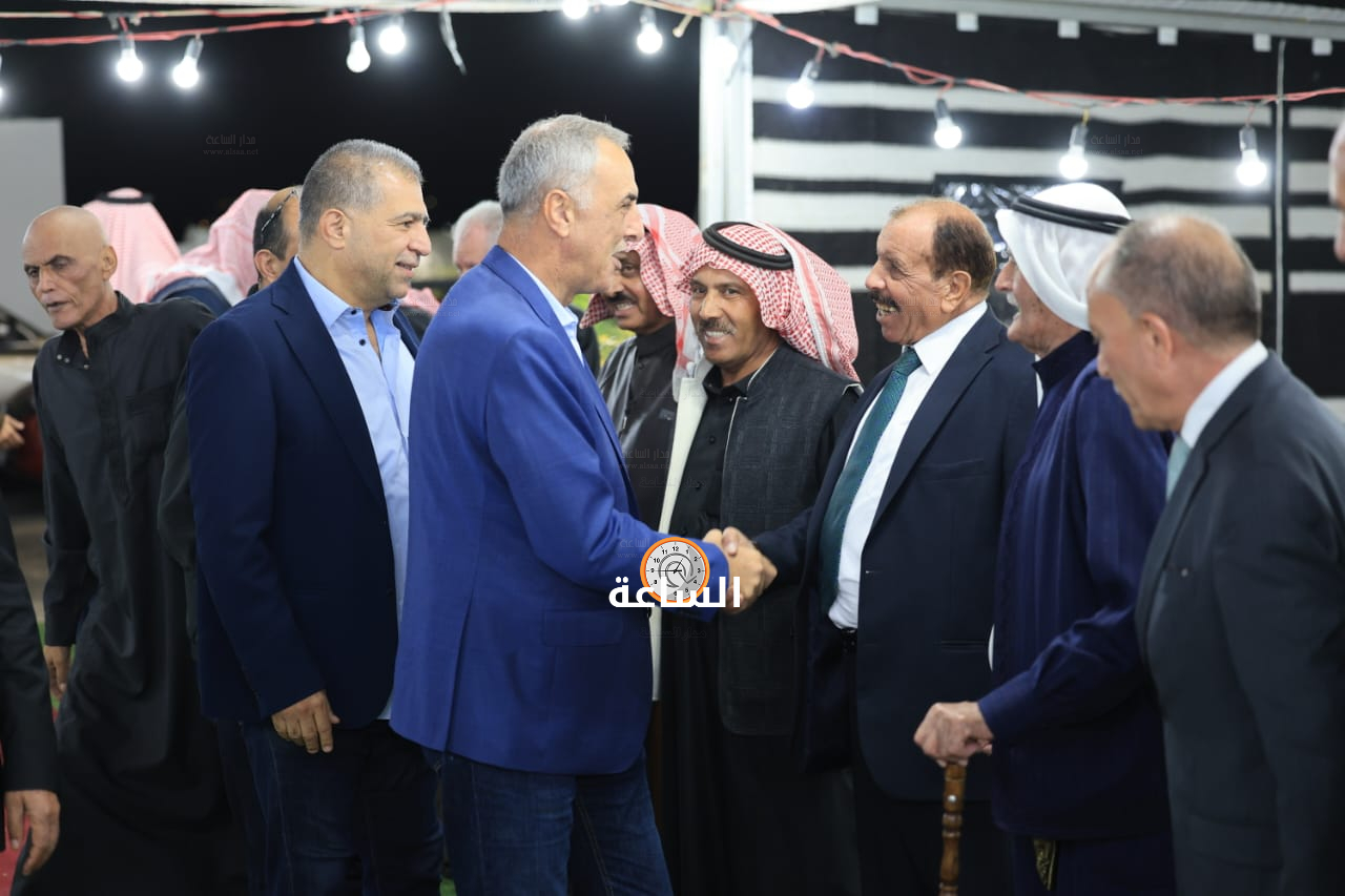 Madar Al-Saa Images 0.517884912985047