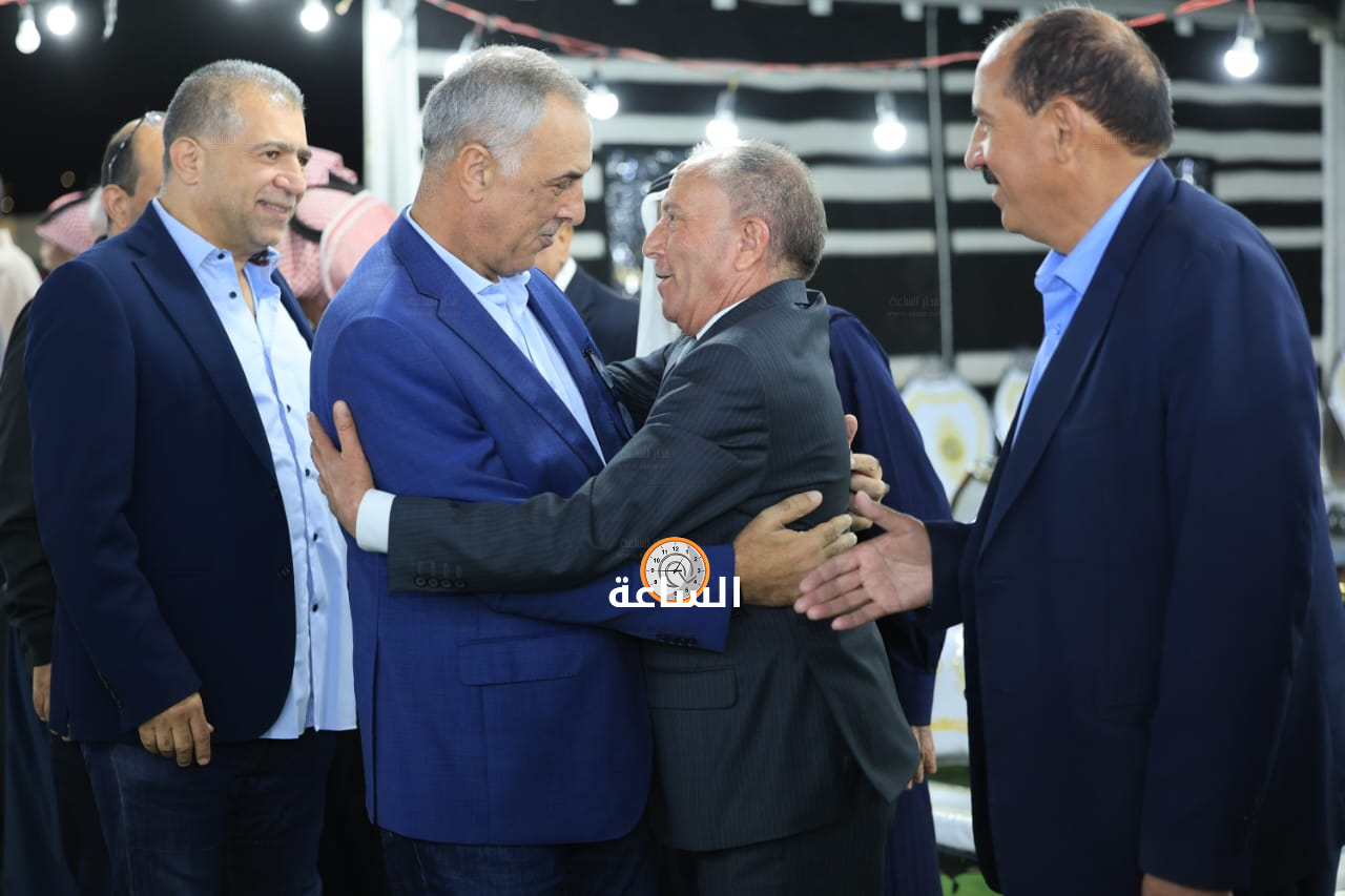 Madar Al-Saa Images 0.8863176669862256