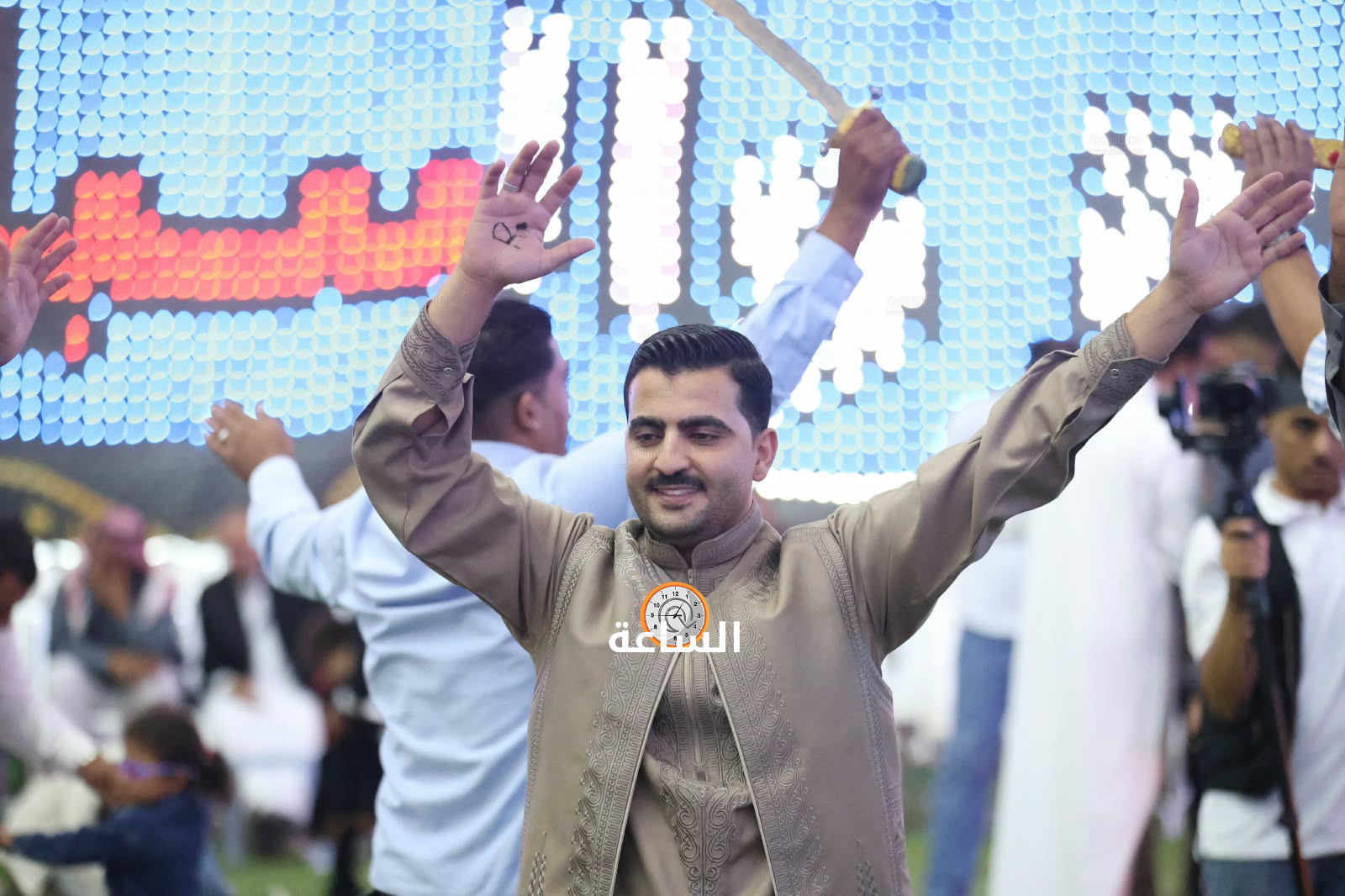 Madar Al-Saa Images 0.31889002177298686